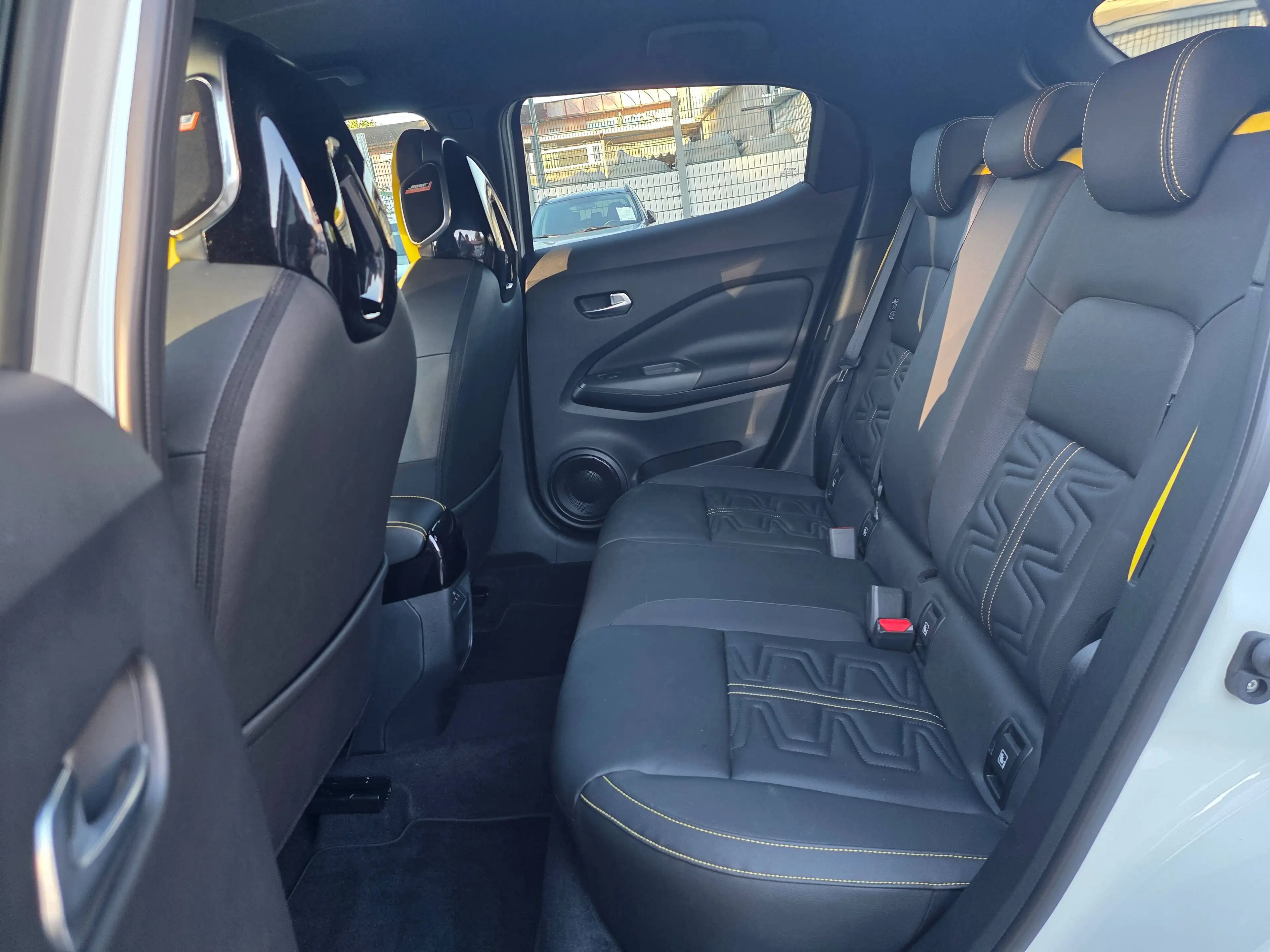 Nissan Juke 1.0 DIG-T N-Sport — photo 14