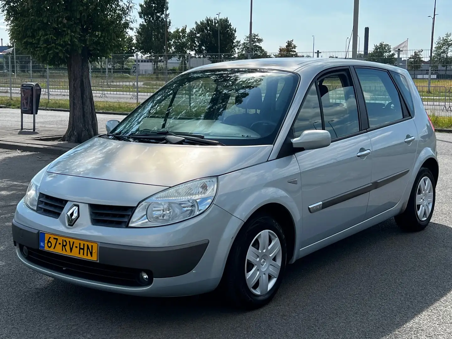 Renault Scenic 1.6-16V Privilège Comfort - AIRCO - 1E EIG Grijs - 1