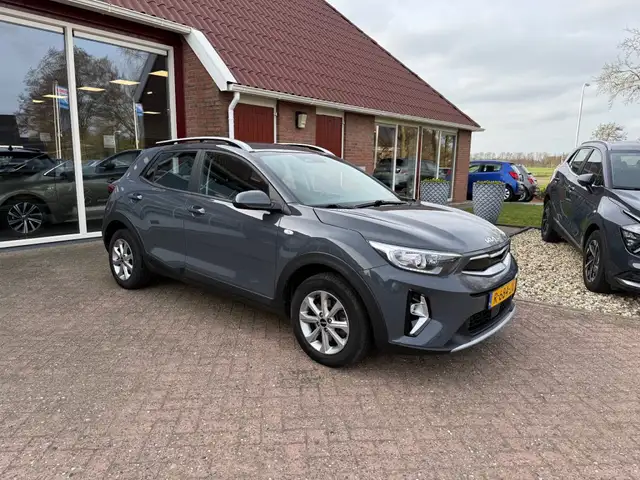 Kia Stonic 1.0 T-GDI MHEV DYNAMIC LINE Orig. NL/Camera/Trekha