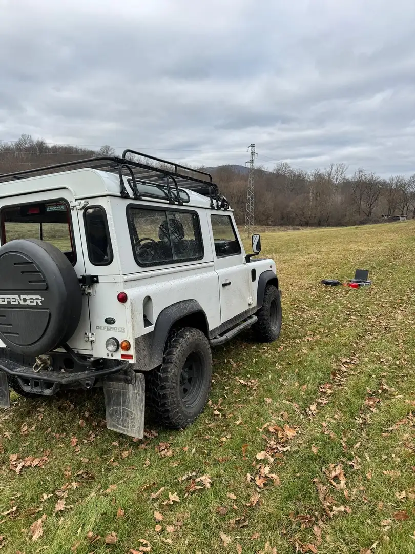 Land Rover Defender 90 2.4 td LE SW - 2