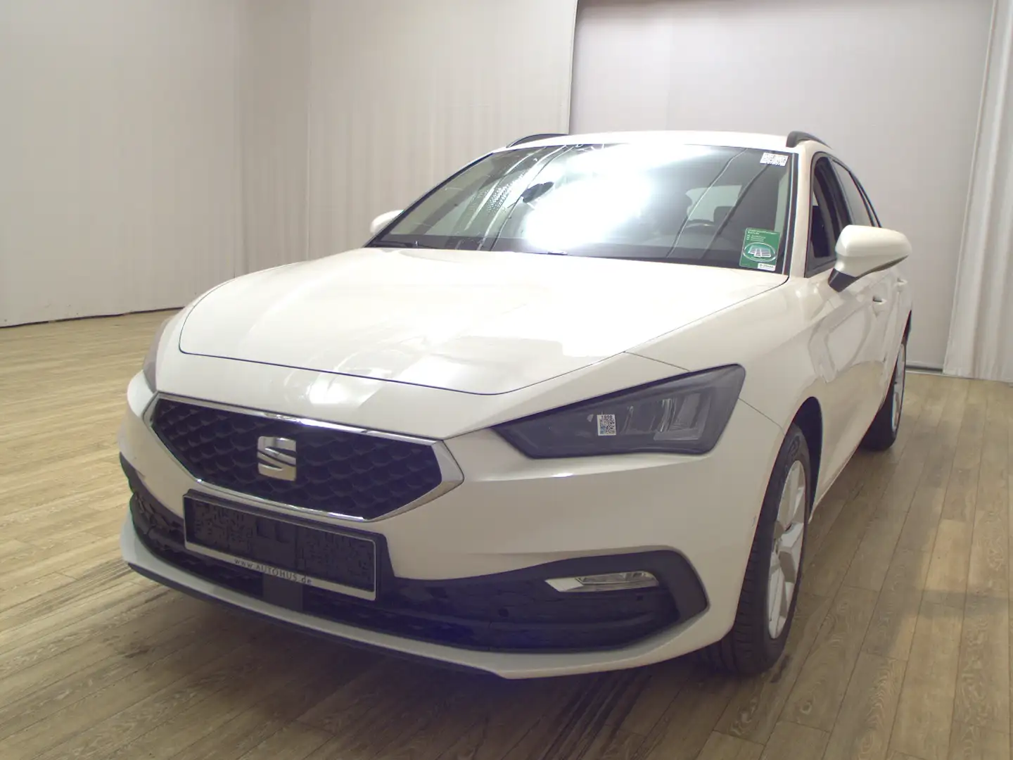 SEAT Leon Sportstourer 2.0 TDI Style Navi LED vc PDC Weiß - 2
