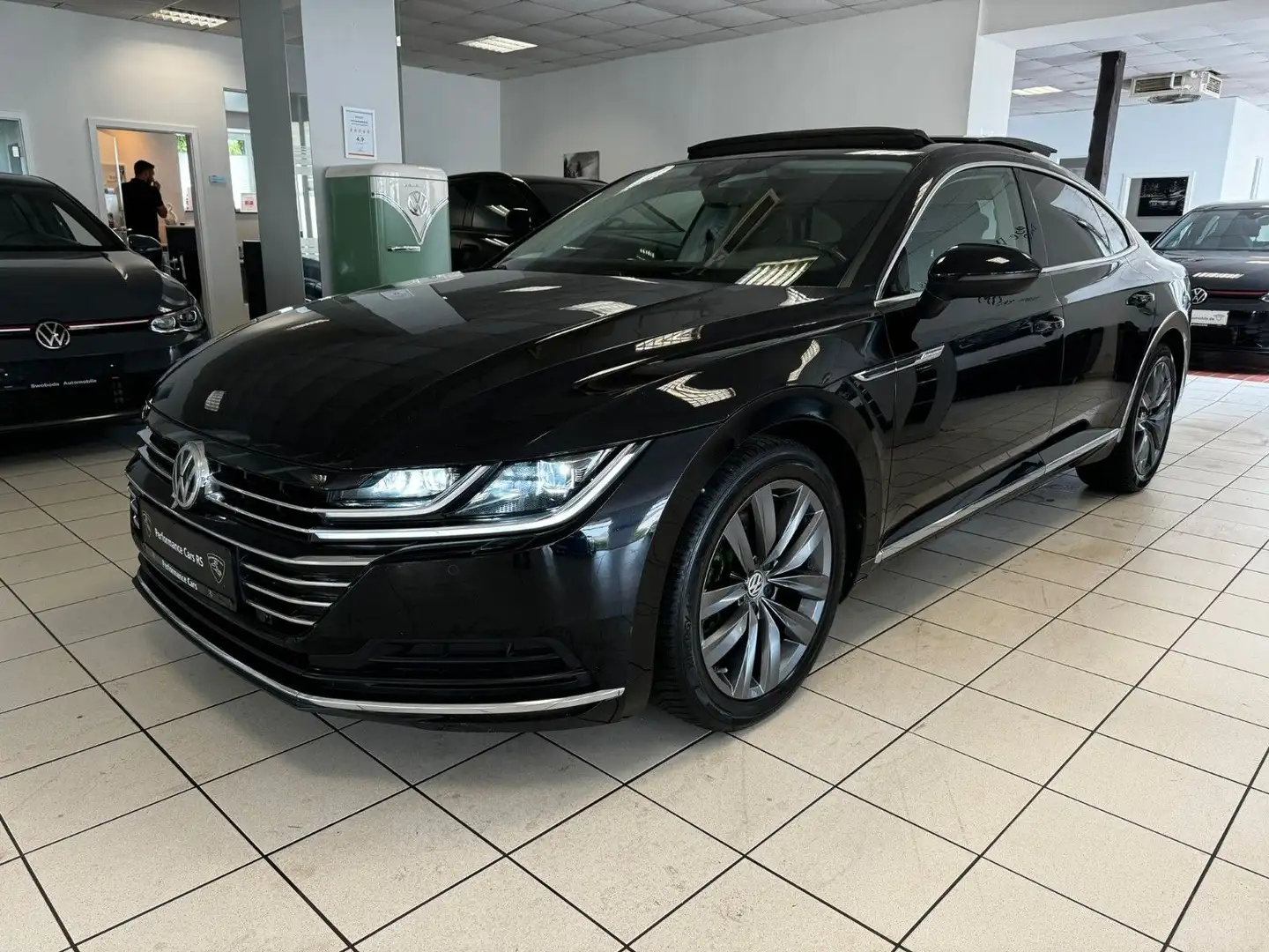 Volkswagen Arteon Elegance Pano/LED/STHZ/AHK/Kamera - 1