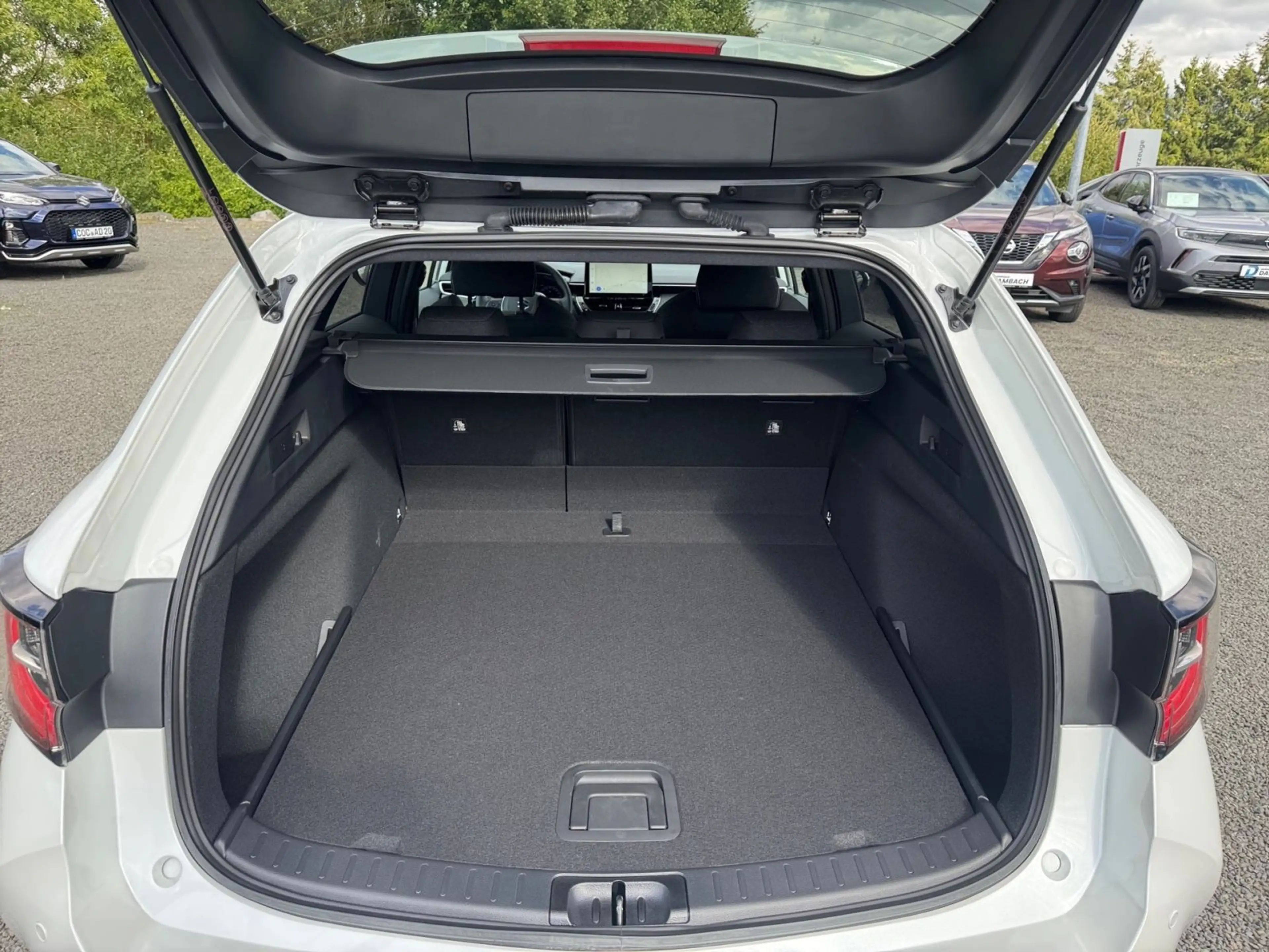 Suzuki Swace 1.8 Hybrid Comfort+ — photo 12