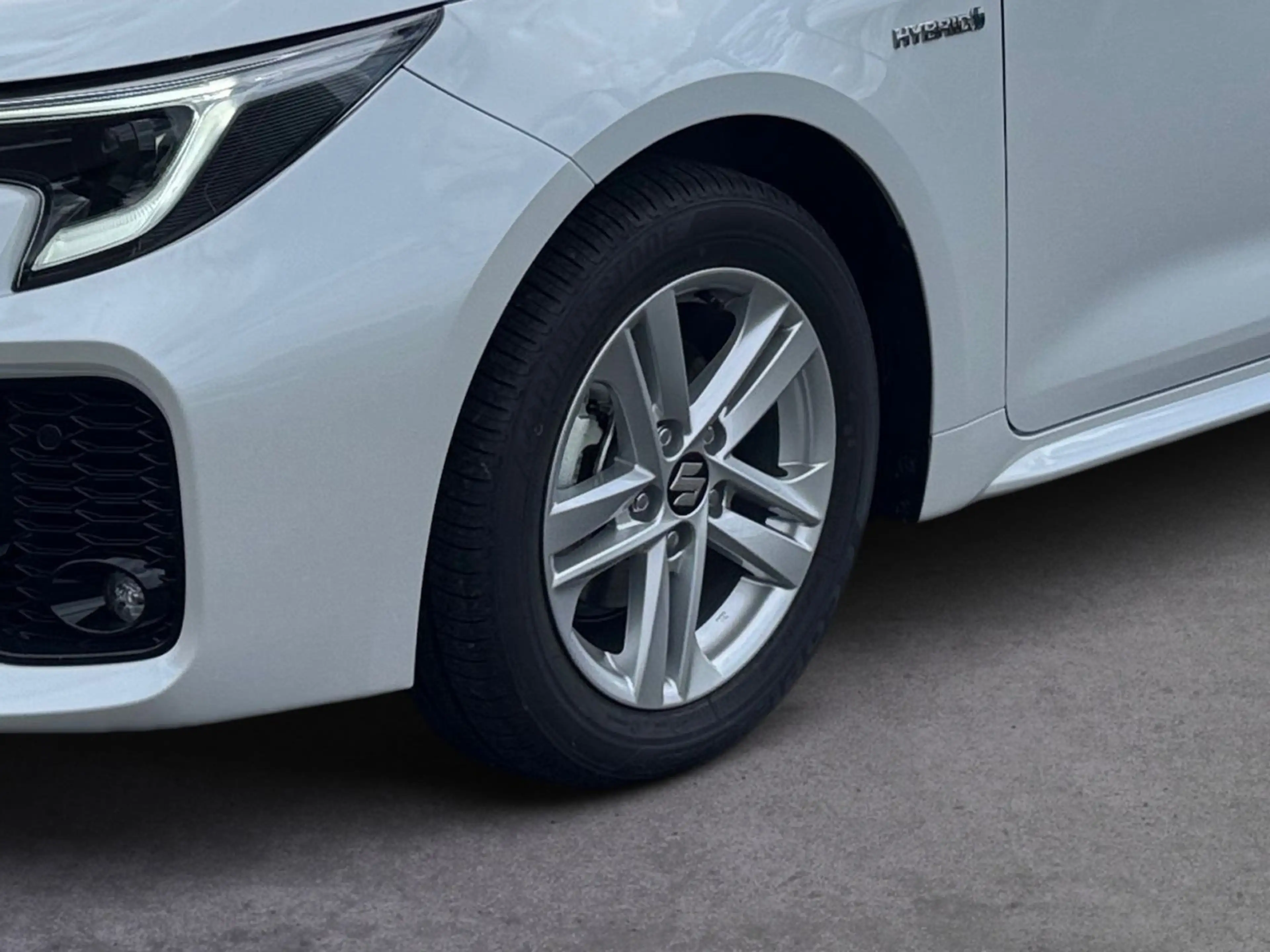 Suzuki Swace 1.8 Hybrid Comfort+ — photo 6