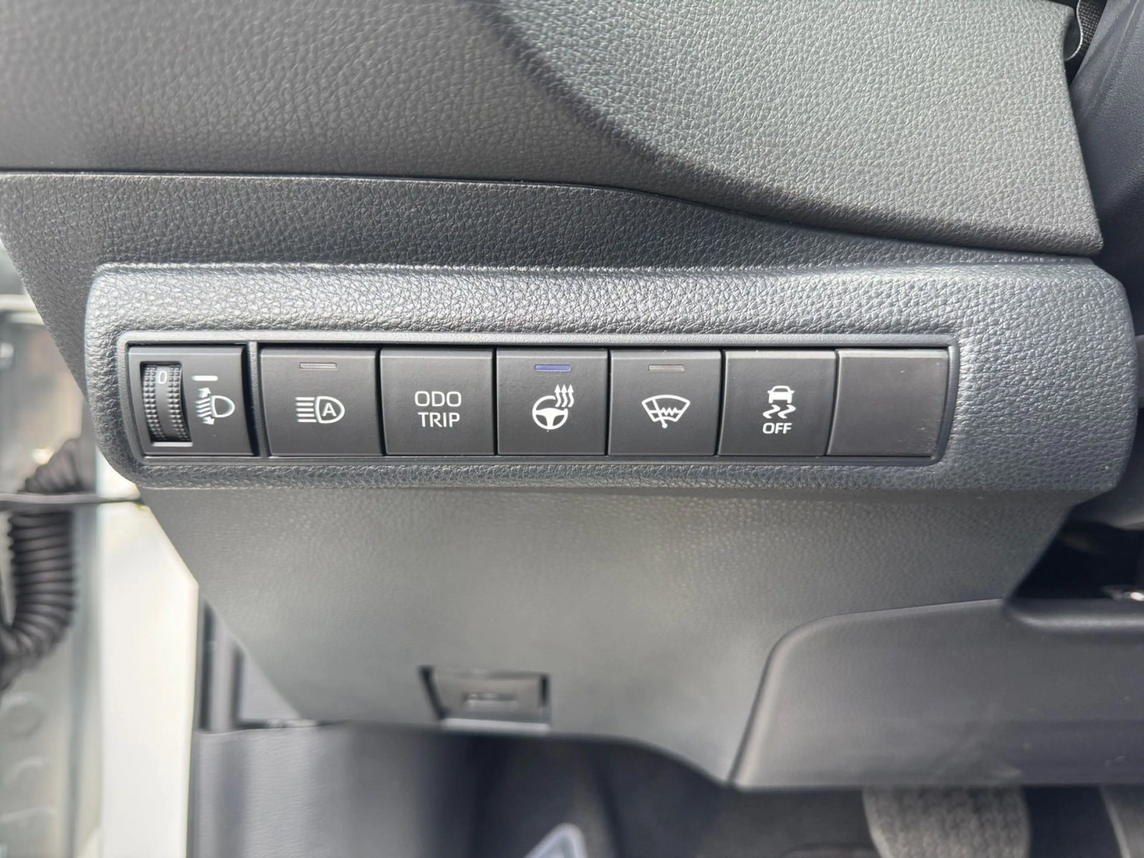 Suzuki Swace 1.8 Hybrid Comfort+ — photo 13