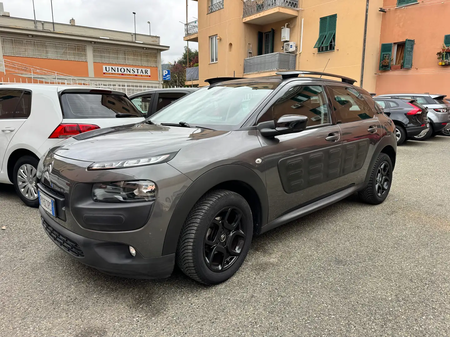 Citroen C4 Cactus C4 Cactus 1.2 puretech W 82c SHINE Gri - 2