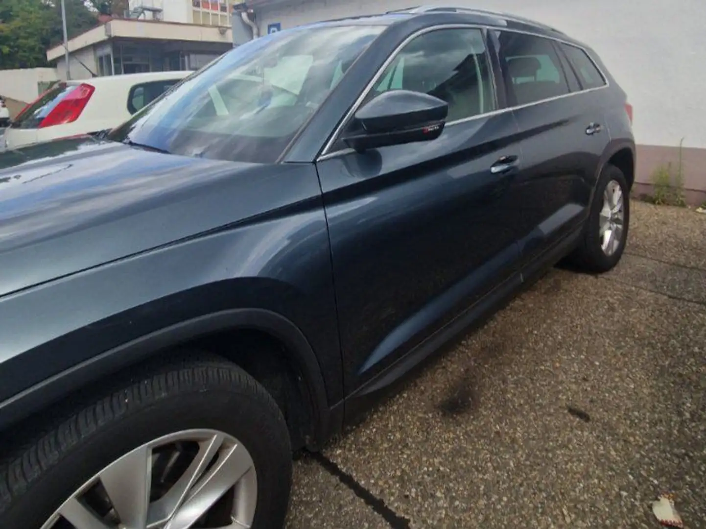 Skoda Kodiaq Kodiaq 2.0 TDI 4x4 DSGStyle Grau - 2