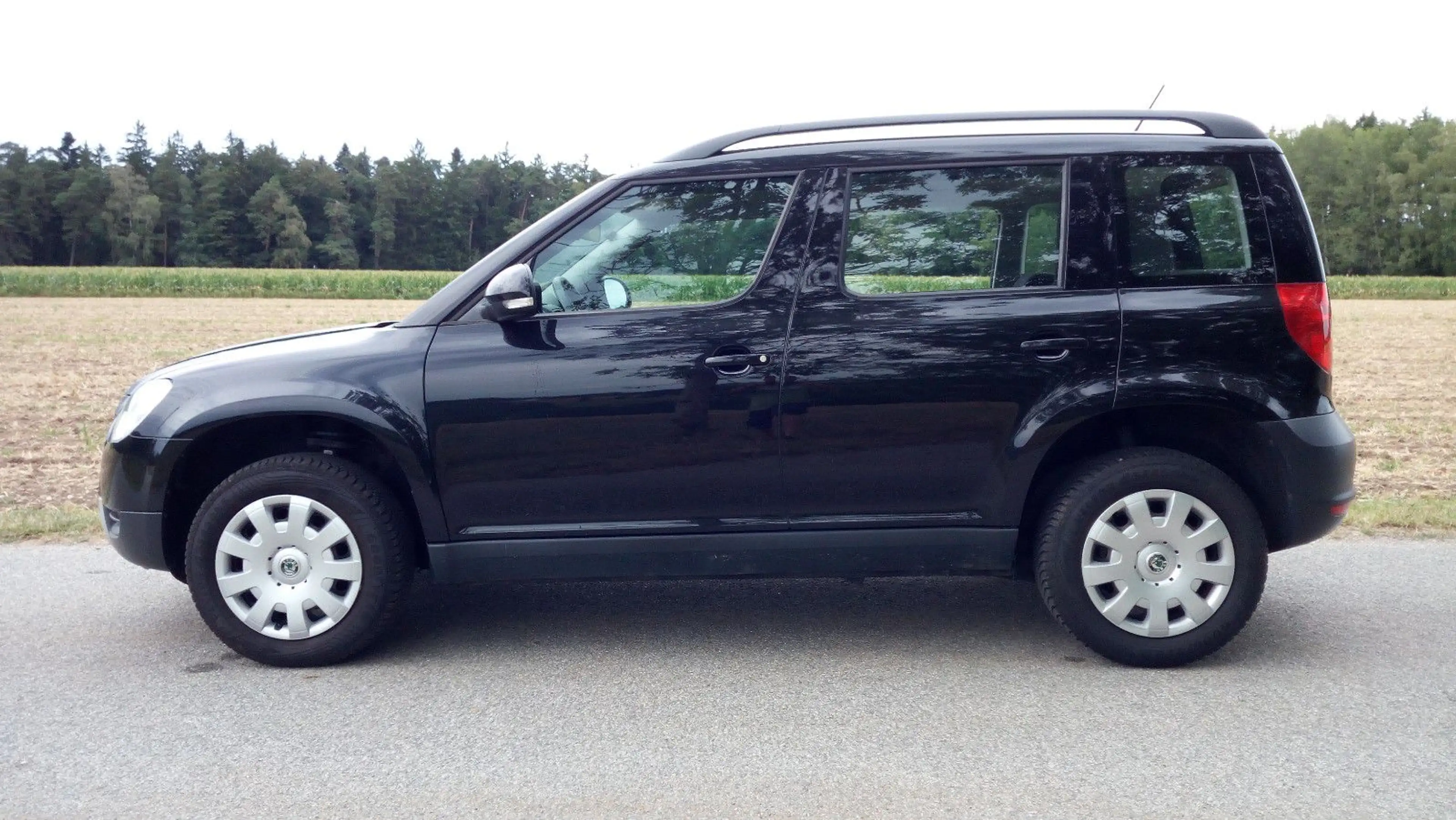 Skoda Yeti 1,4 TSi Active Plus Edition aus 1. Hand — photo 5