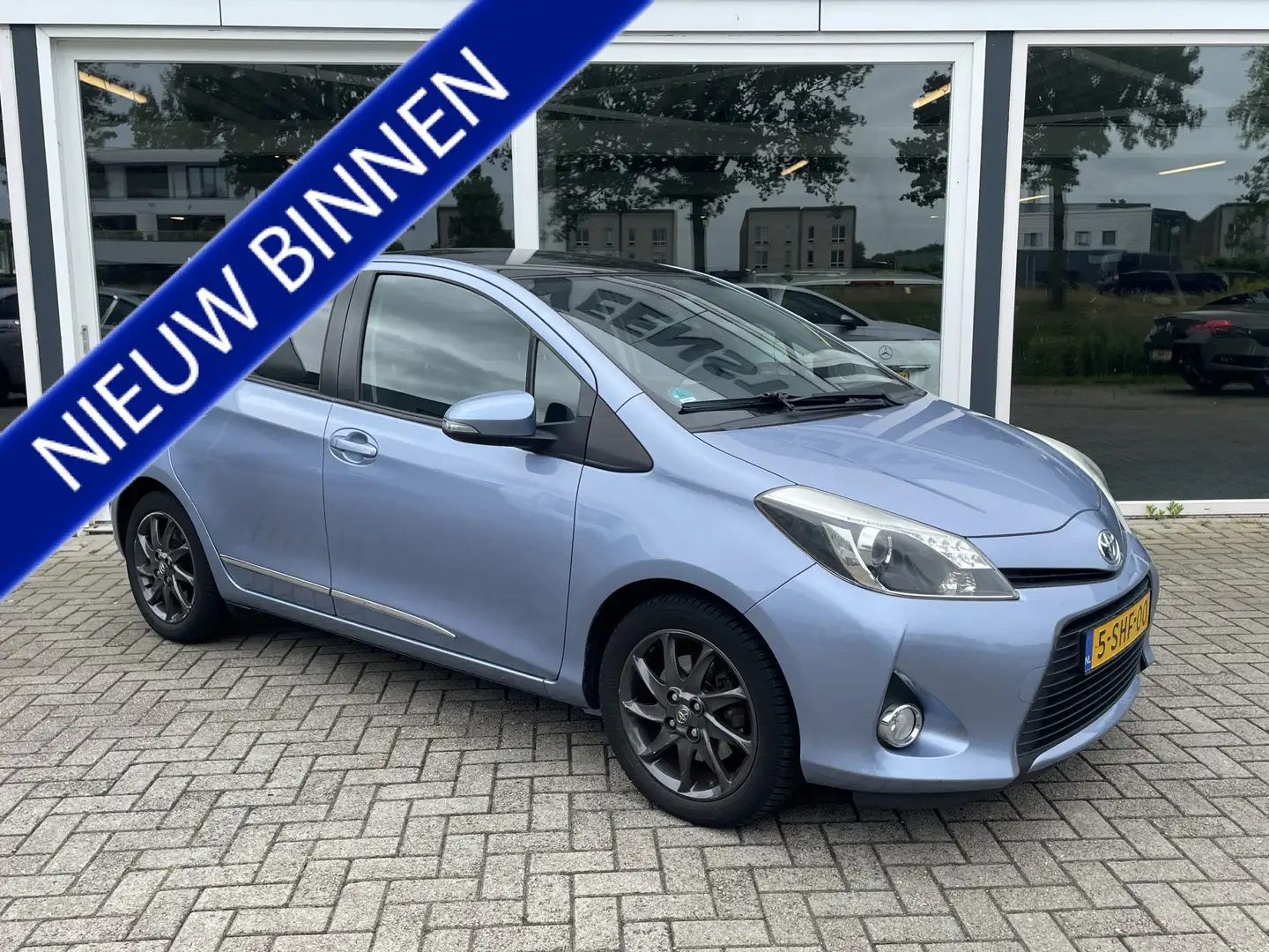 Toyota Yaris 1.5 Full Hybrid Dynamic Clima / Camera / Pano / Tr Blauw - 1
