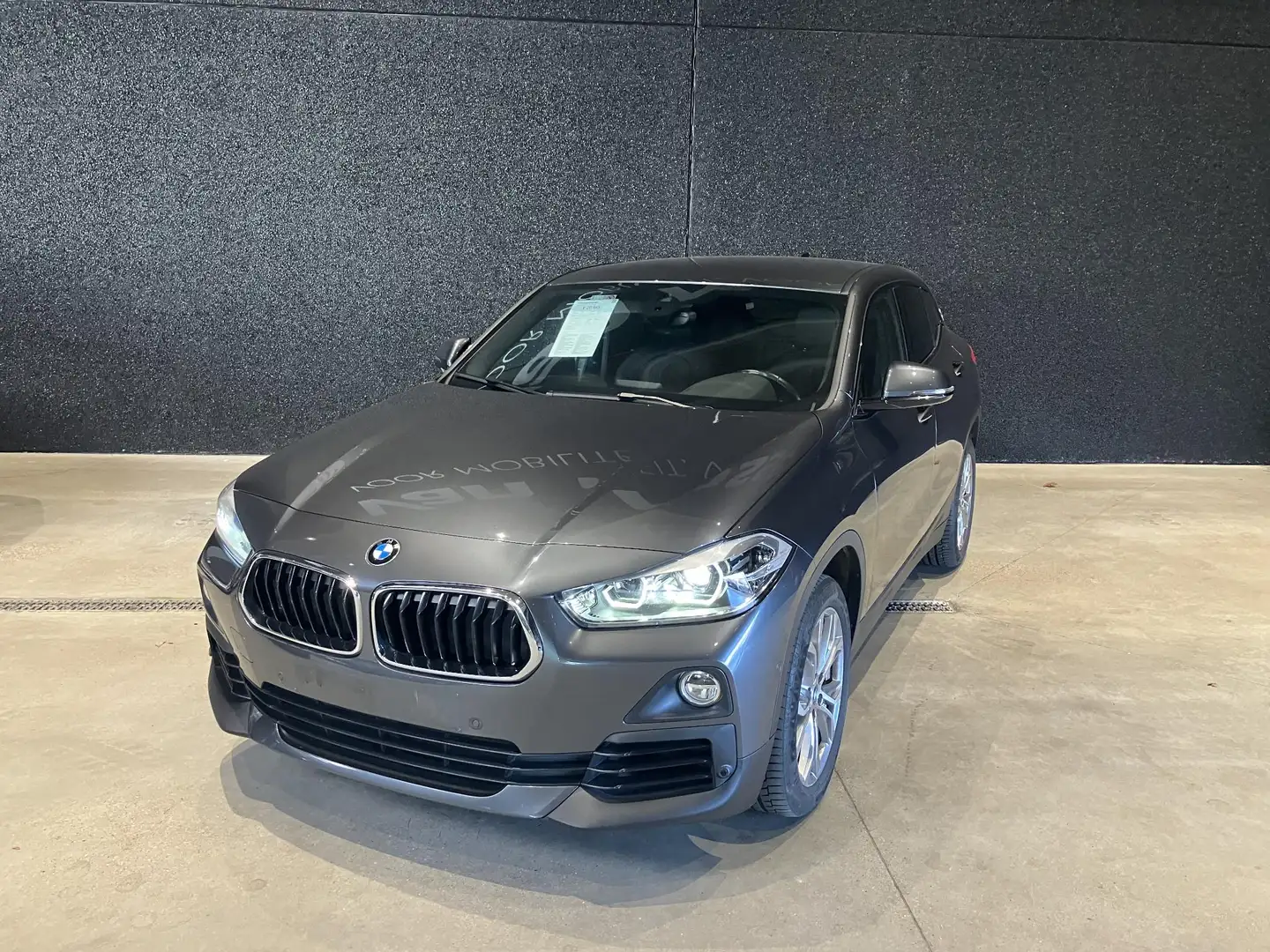 BMW X2 sDrive20i DCT LED | LEDER | Zetelverwarming | NAVI Gris - 1