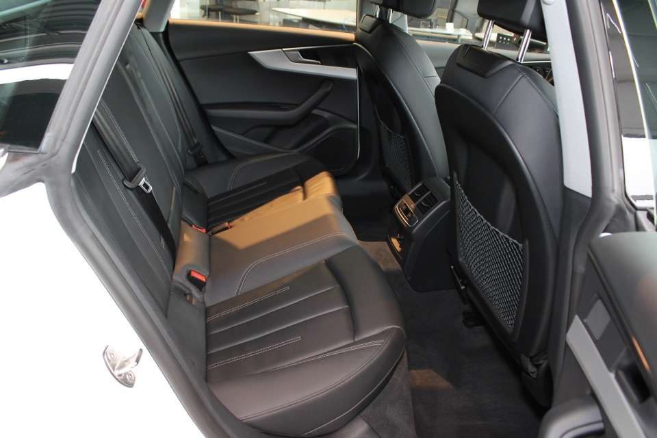 2024 Audi A5 Komfort Quattro CarPlay thumb 8