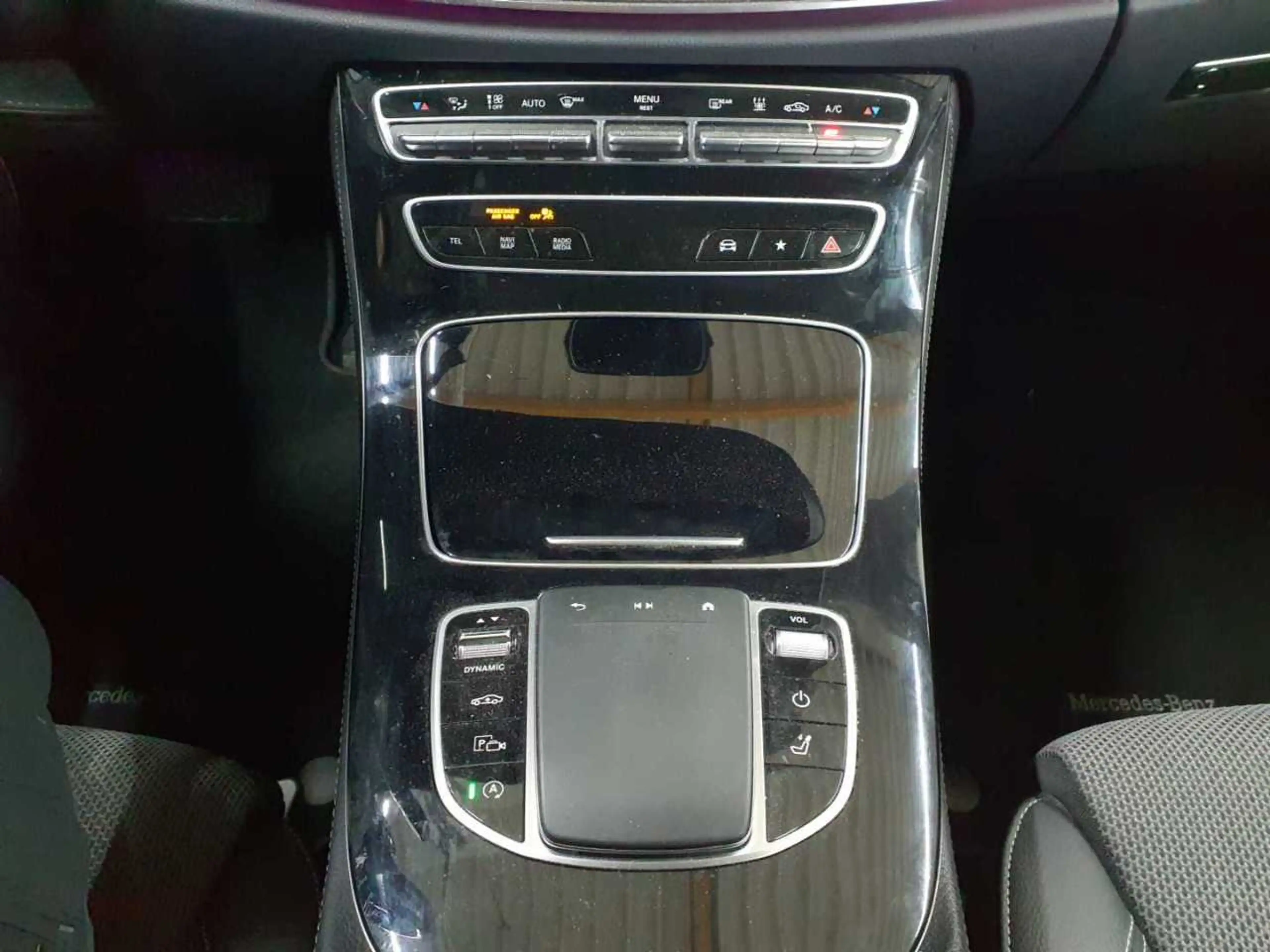 Mercedes-Benz E 220 E 220 d 4Matic T-Ava AHK ABC MBUX StHz — photo 10