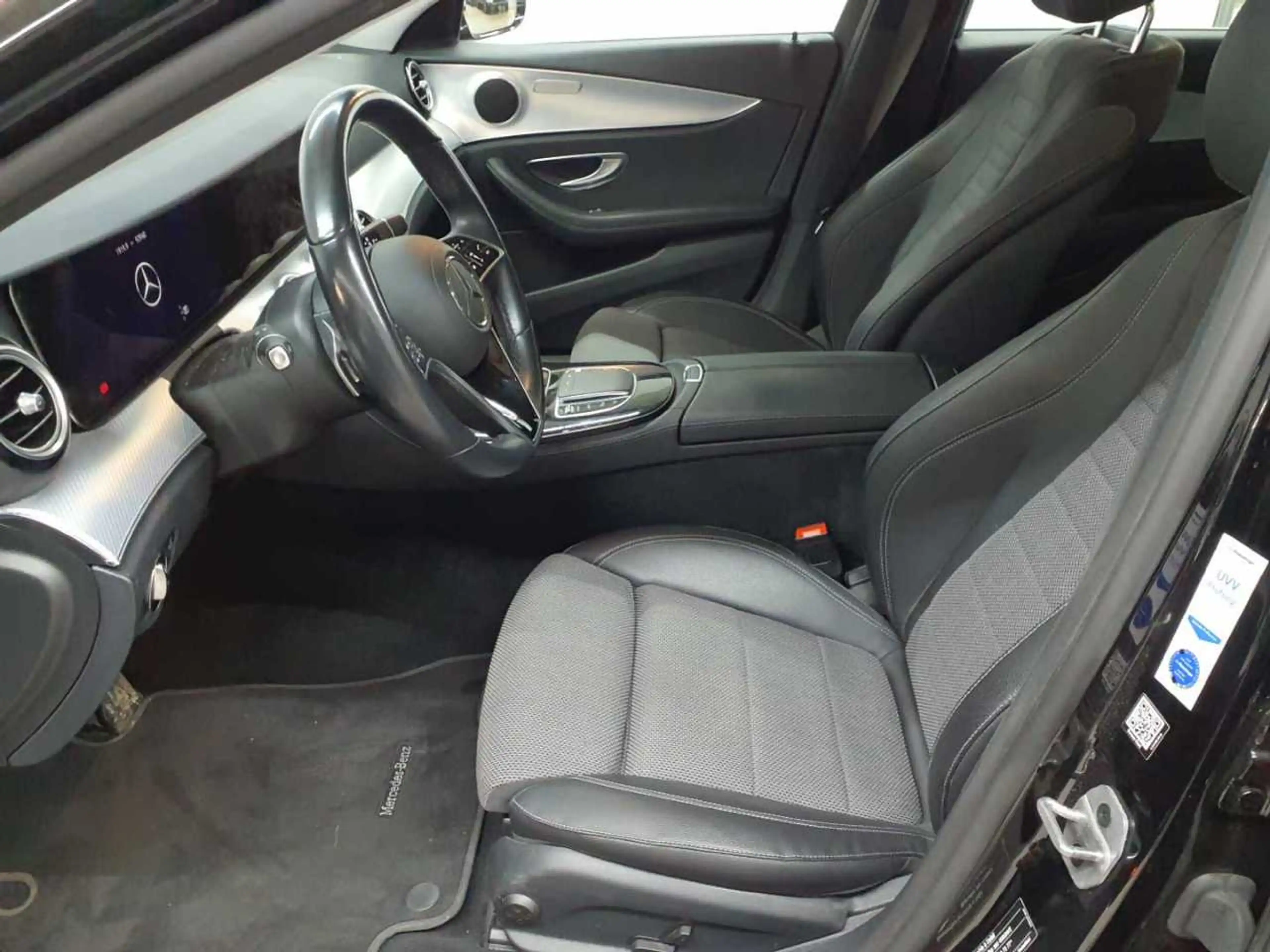 Mercedes-Benz E 220 E 220 d 4Matic T-Ava AHK ABC MBUX StHz — photo 8