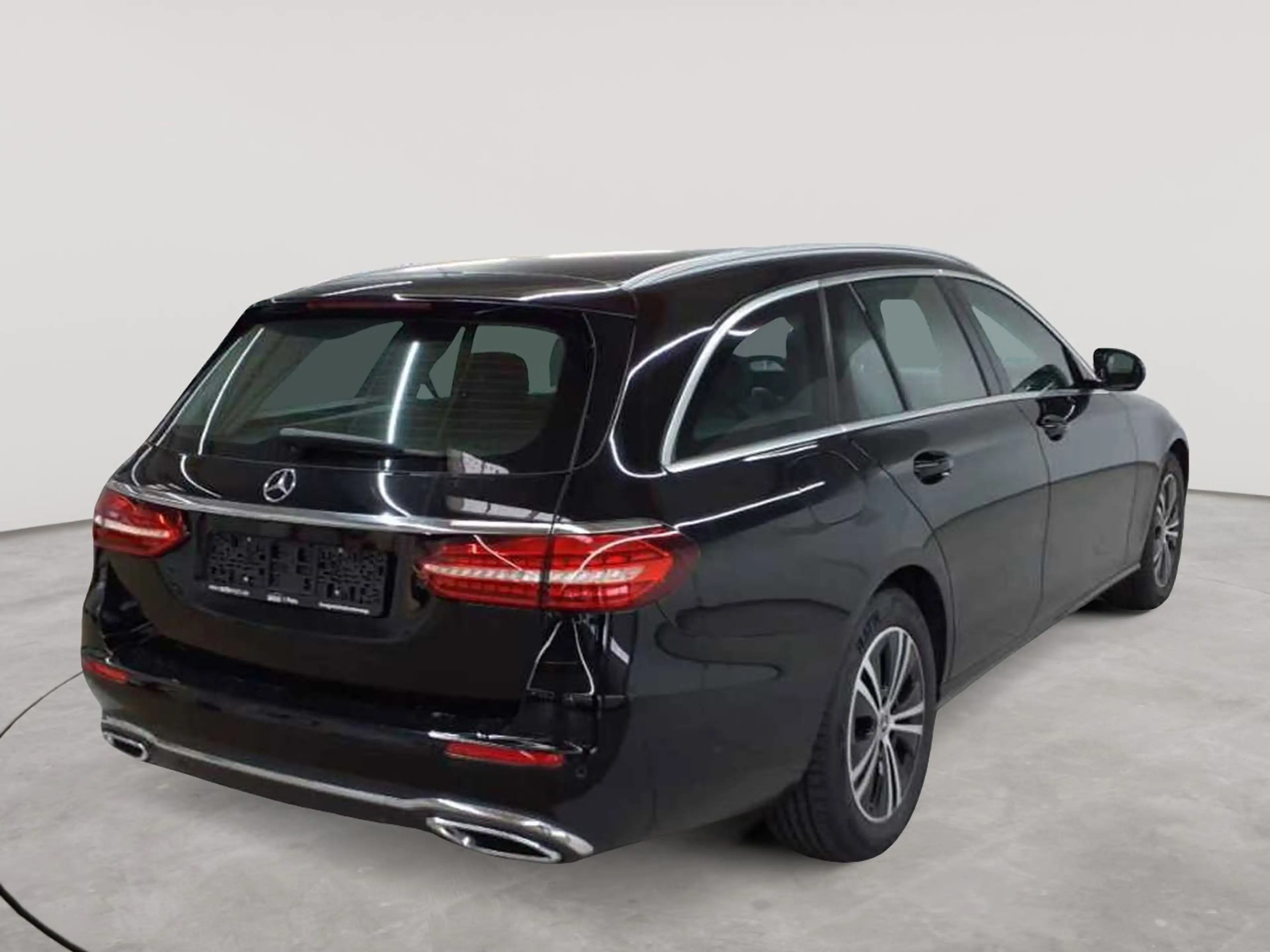 Mercedes-Benz E 220 E 220 d 4Matic T-Ava AHK ABC MBUX StHz — photo 4