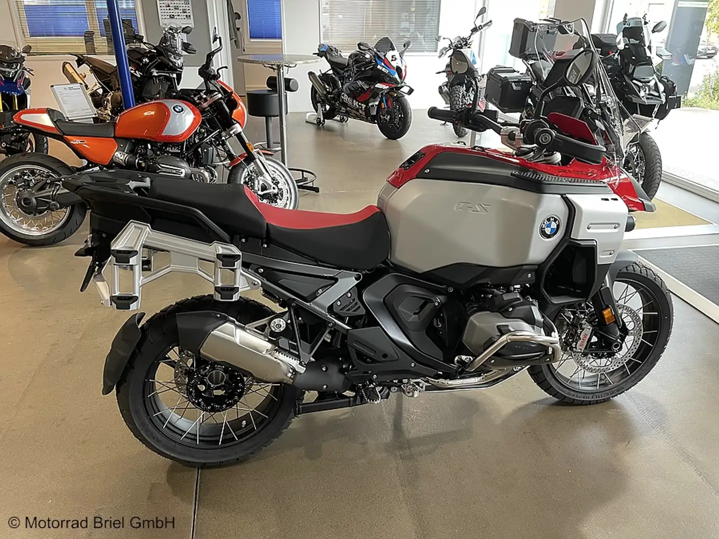 BMW R 1300 GS Adventure - 2