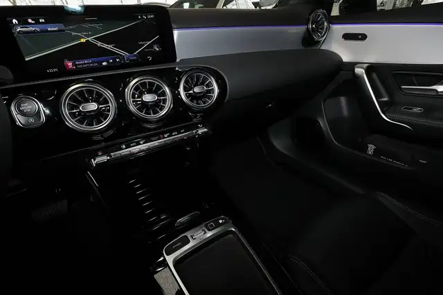 Mercedes-Benz A-Class view 10