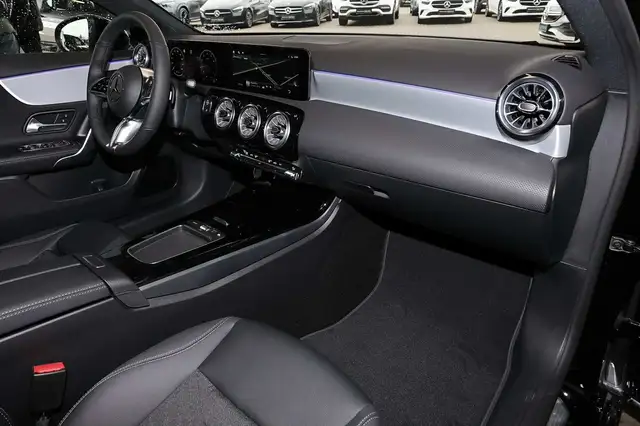 Mercedes-Benz A-Class view 8
