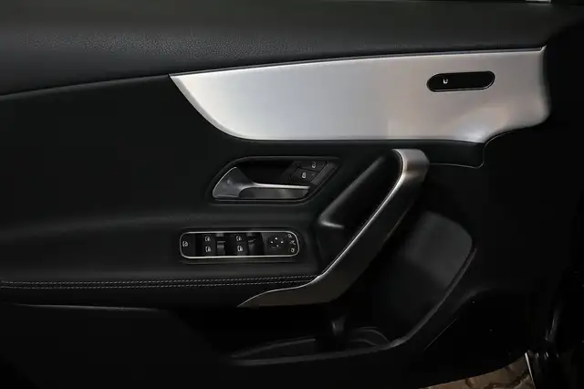 Mercedes-Benz A-Class view 12