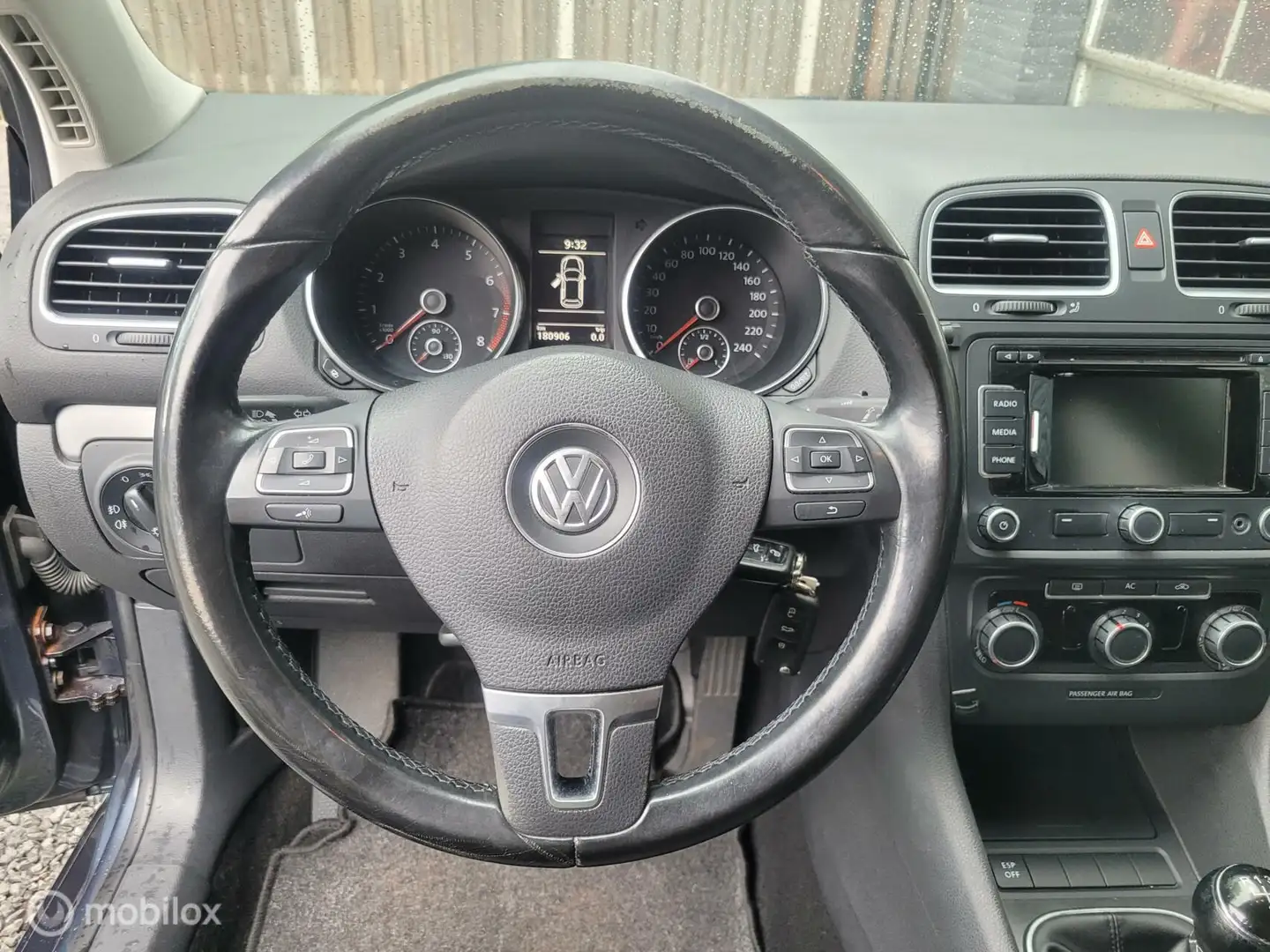 Volkswagen Golf 1.4 TSI Trendline | AIRCO | ALLSEASON | APK Grey - 2