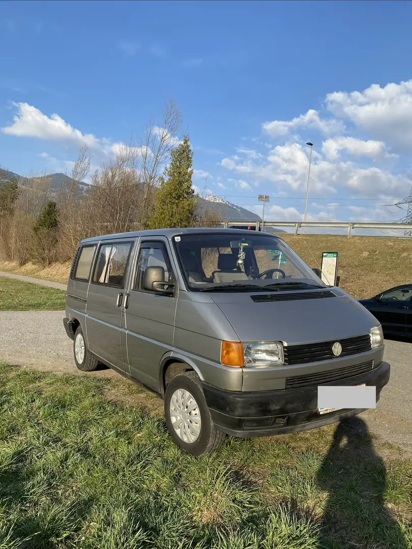 Volkswagen T4 Caravelle 3-3-3 1,9 Ds. - 1