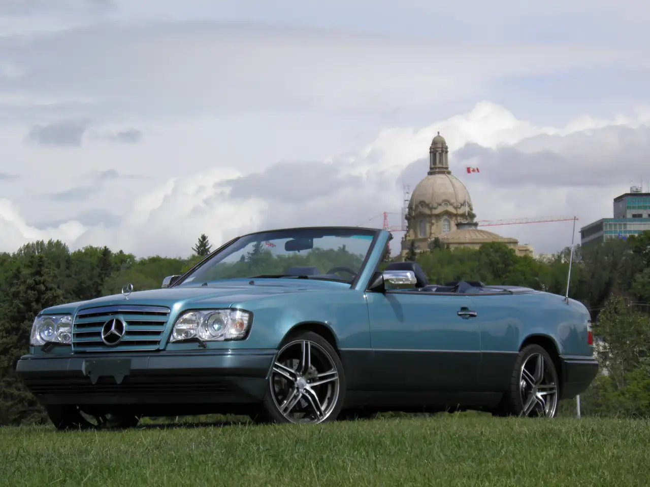 Mercedes-Benz 300 снимка Mercedes-Benz 300