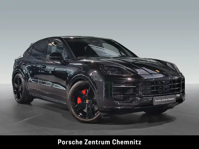 Porsche Cayenne view 9