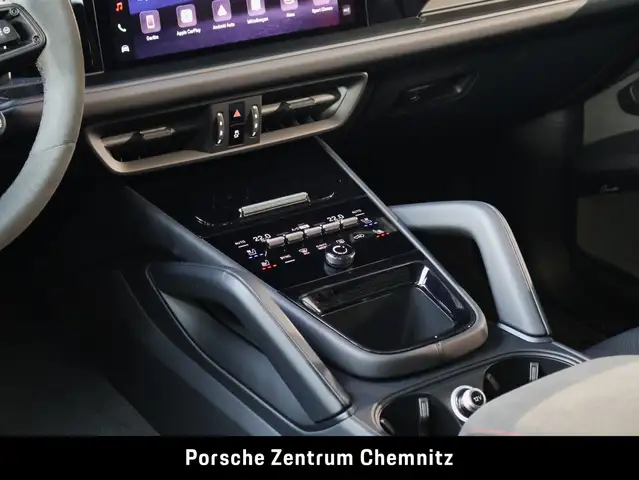 Porsche Cayenne view 14