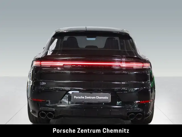 Porsche Cayenne view 5