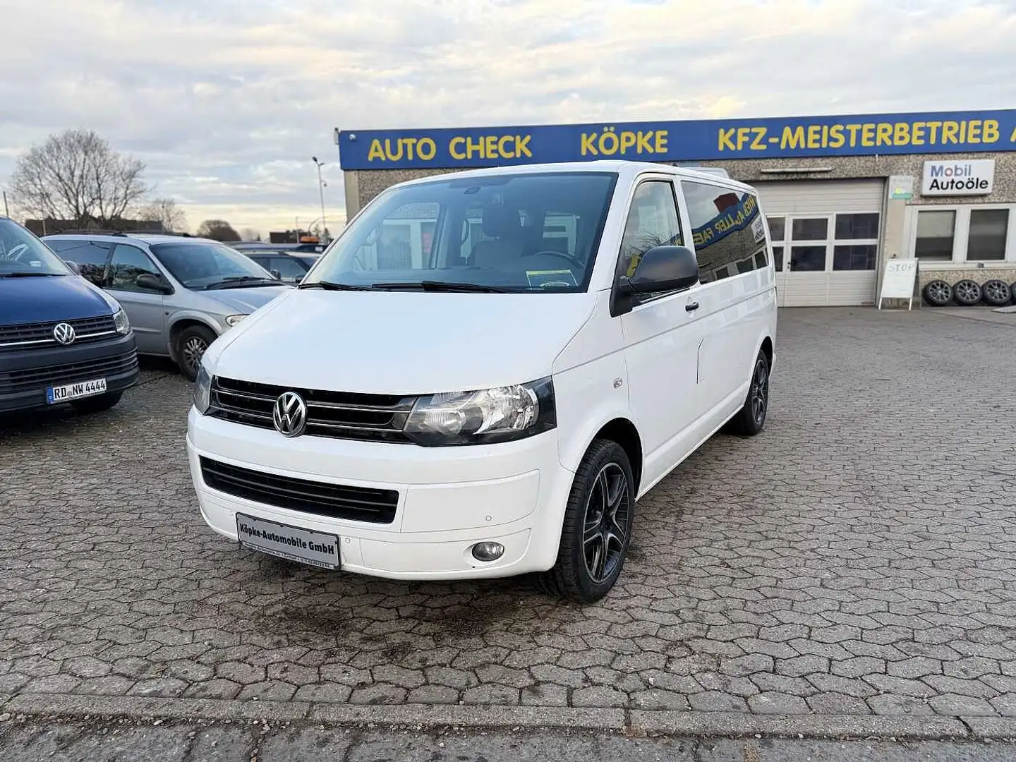 Volkswagen T5 Multivan Multivan T5 2.0 TDI/Climatronic 3 Zonen/PDC/AHK Weiß - 1