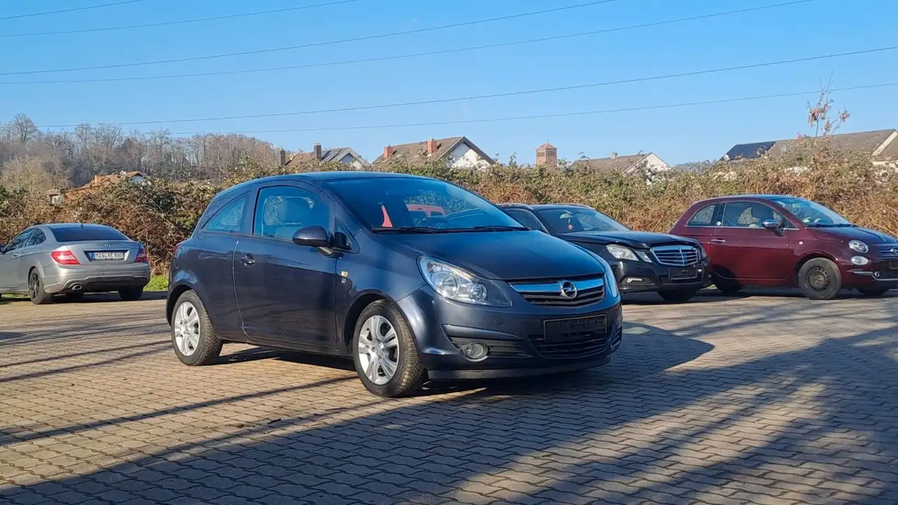Opel Corsa D Edition \