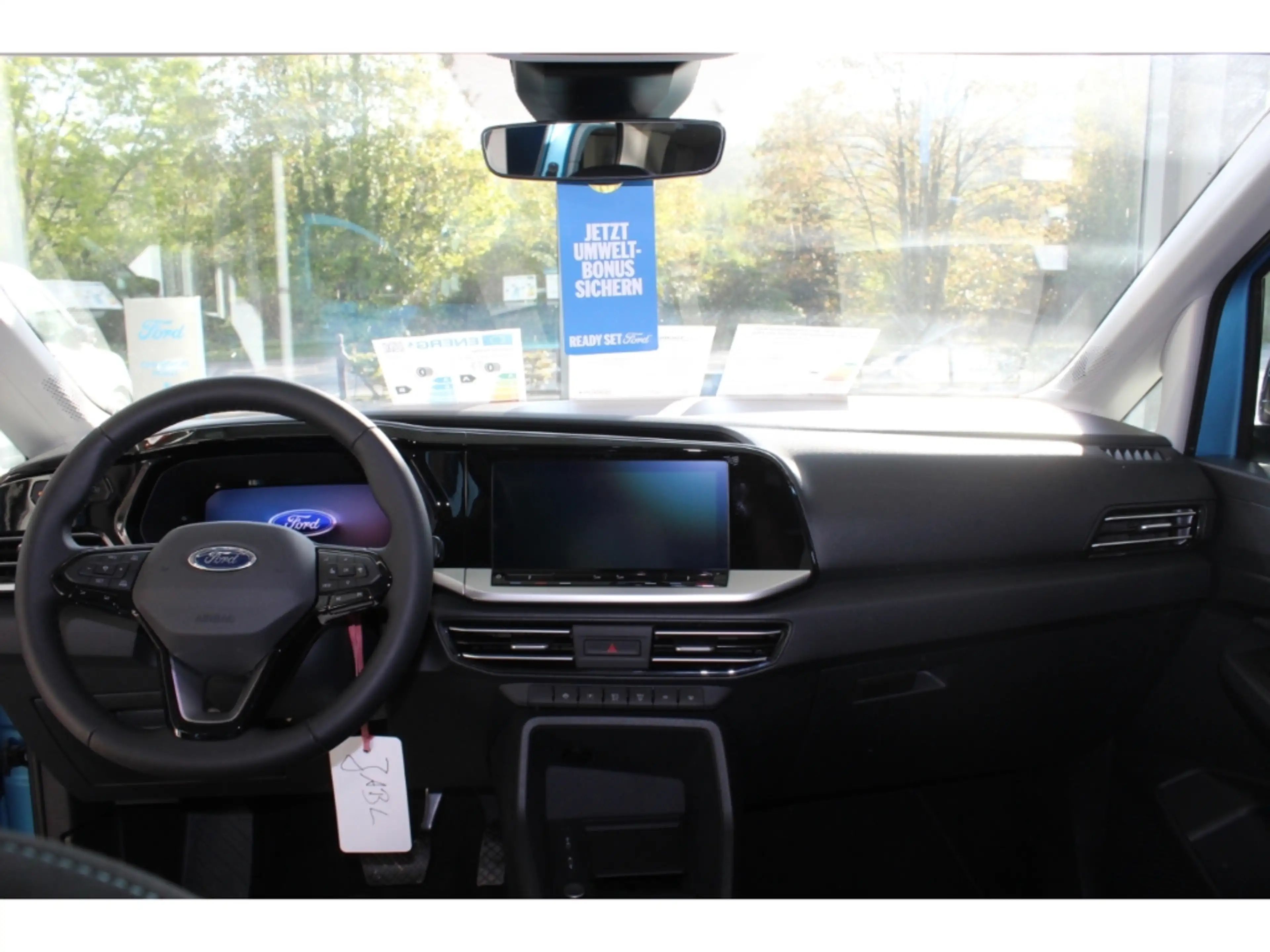 Ford Tourneo Connect ACTIVE AUTOMATIK 7-SITZER, NAVI, LED, PANO, ACC — photo 6