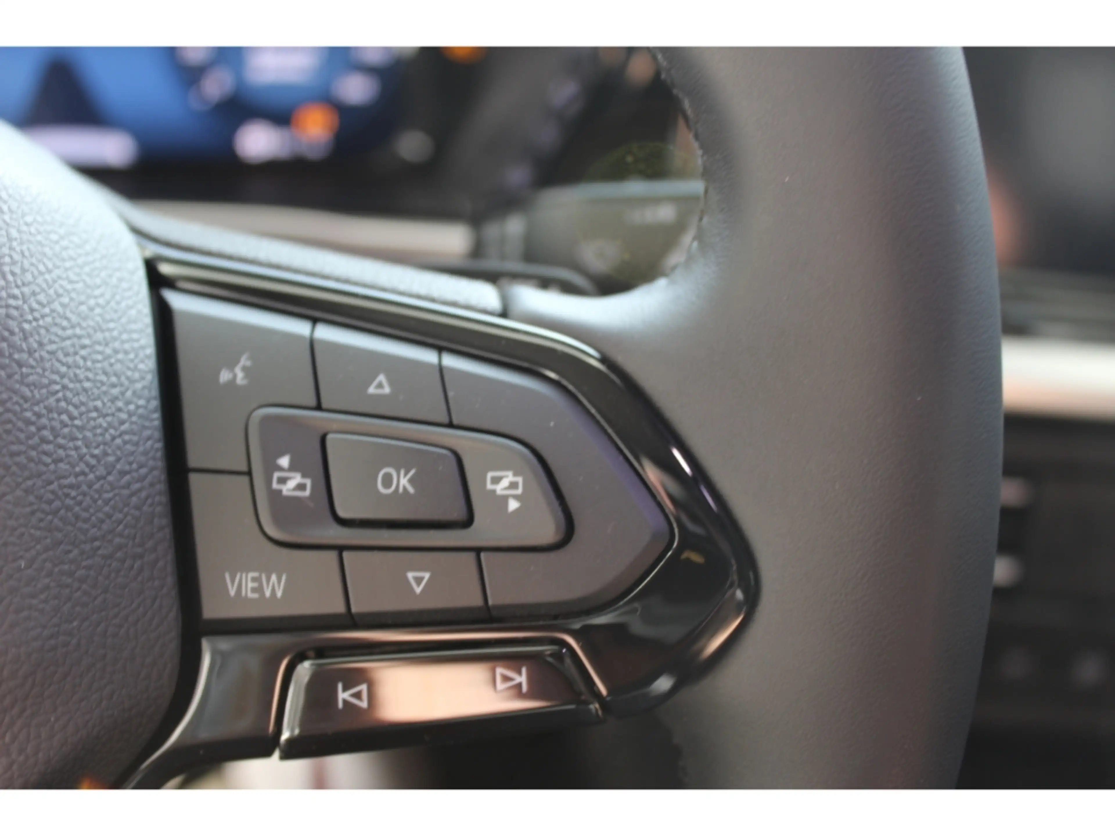 Ford Tourneo Connect ACTIVE AUTOMATIK 7-SITZER, NAVI, LED, PANO, ACC — photo 11
