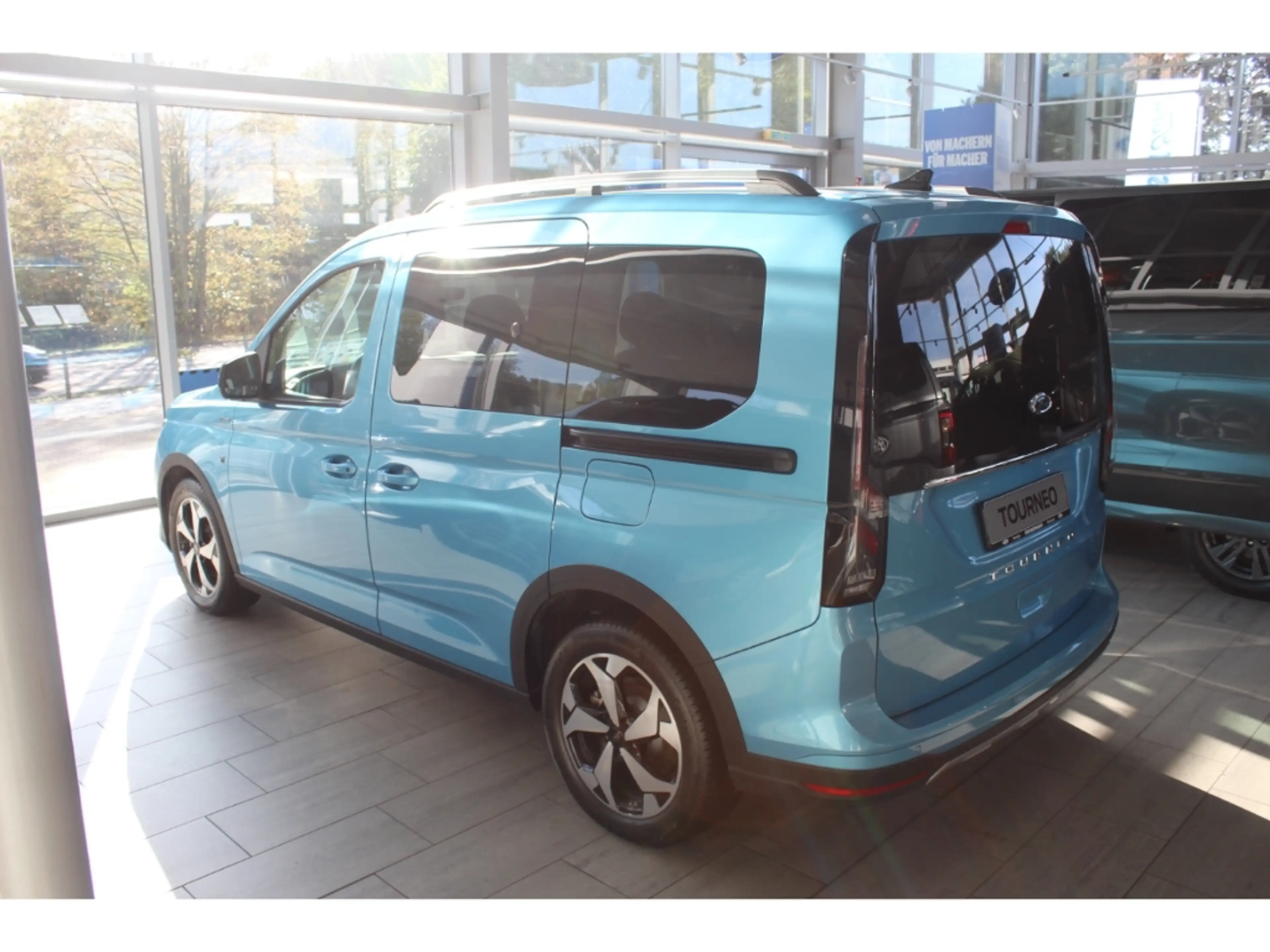 Ford Tourneo Connect ACTIVE AUTOMATIK 7-SITZER, NAVI, LED, PANO, ACC — photo 2