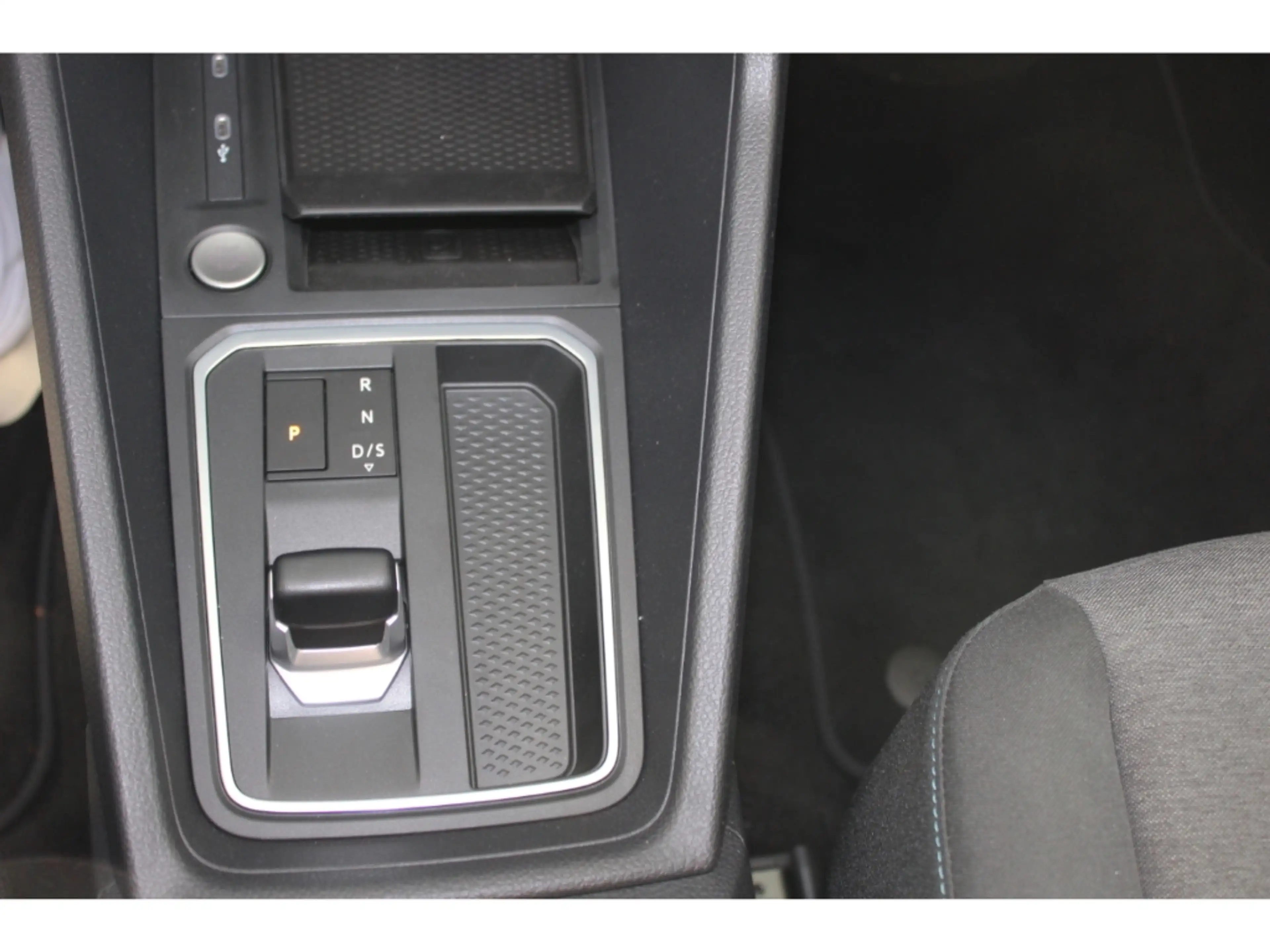 Ford Tourneo Connect ACTIVE AUTOMATIK 7-SITZER, NAVI, LED, PANO, ACC — photo 14