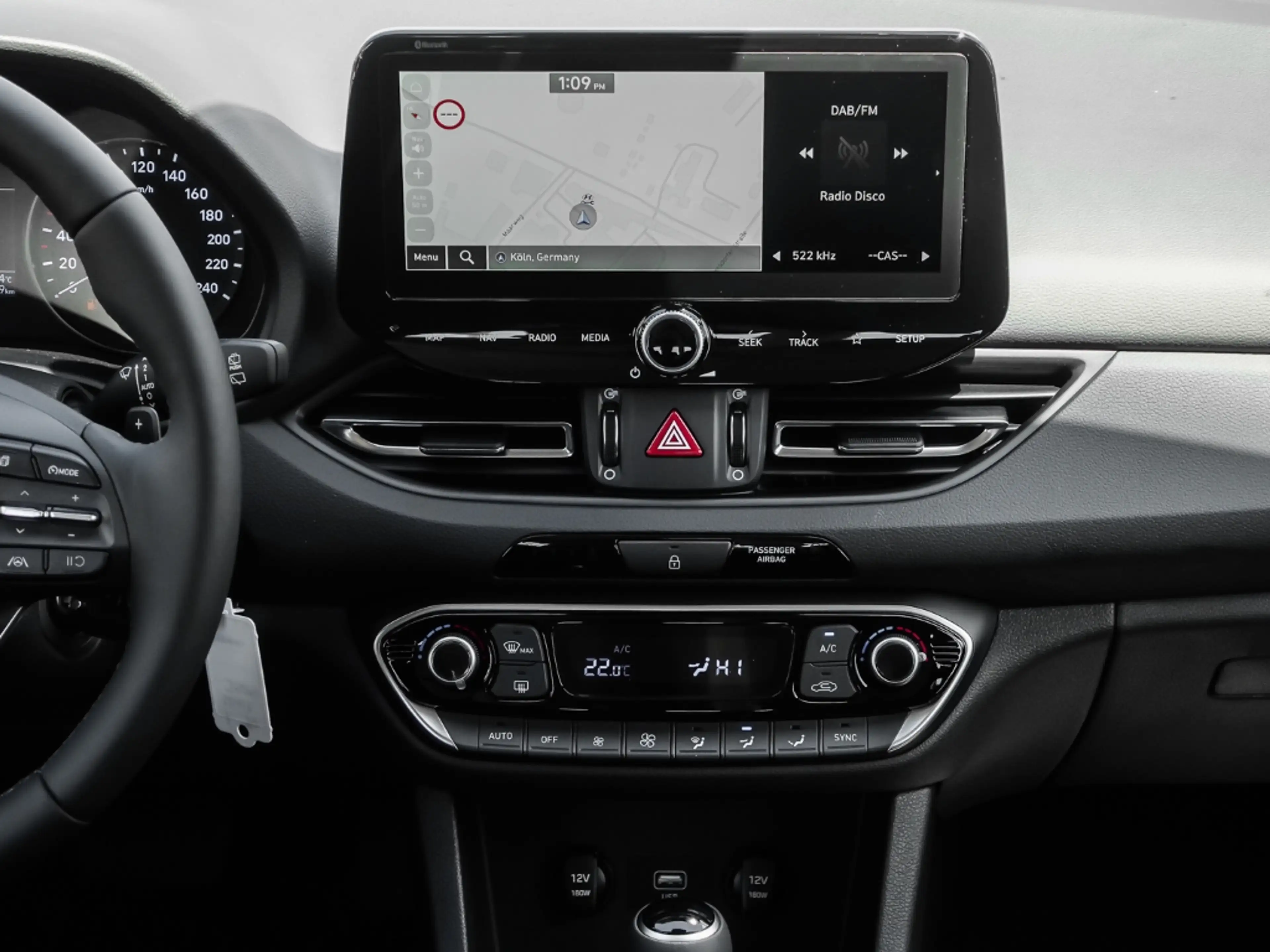 Hyundai i30 Trend El. Panodach Navi LED Apple CarPlay Android — photo 8