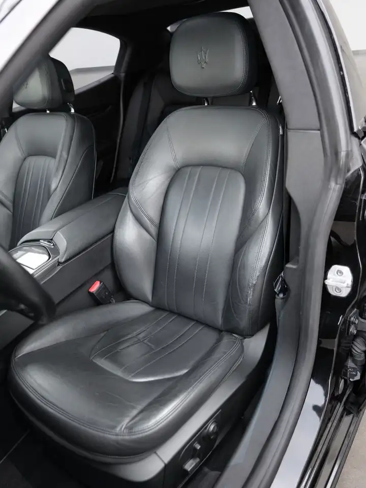 Maserati Ghibli 3.0 V6 Diesel | 275 ch | BVA | Jantes 21" | Sièges mémoire | Toit ouvrant | Caméra de recul | Régulateur adaptatif