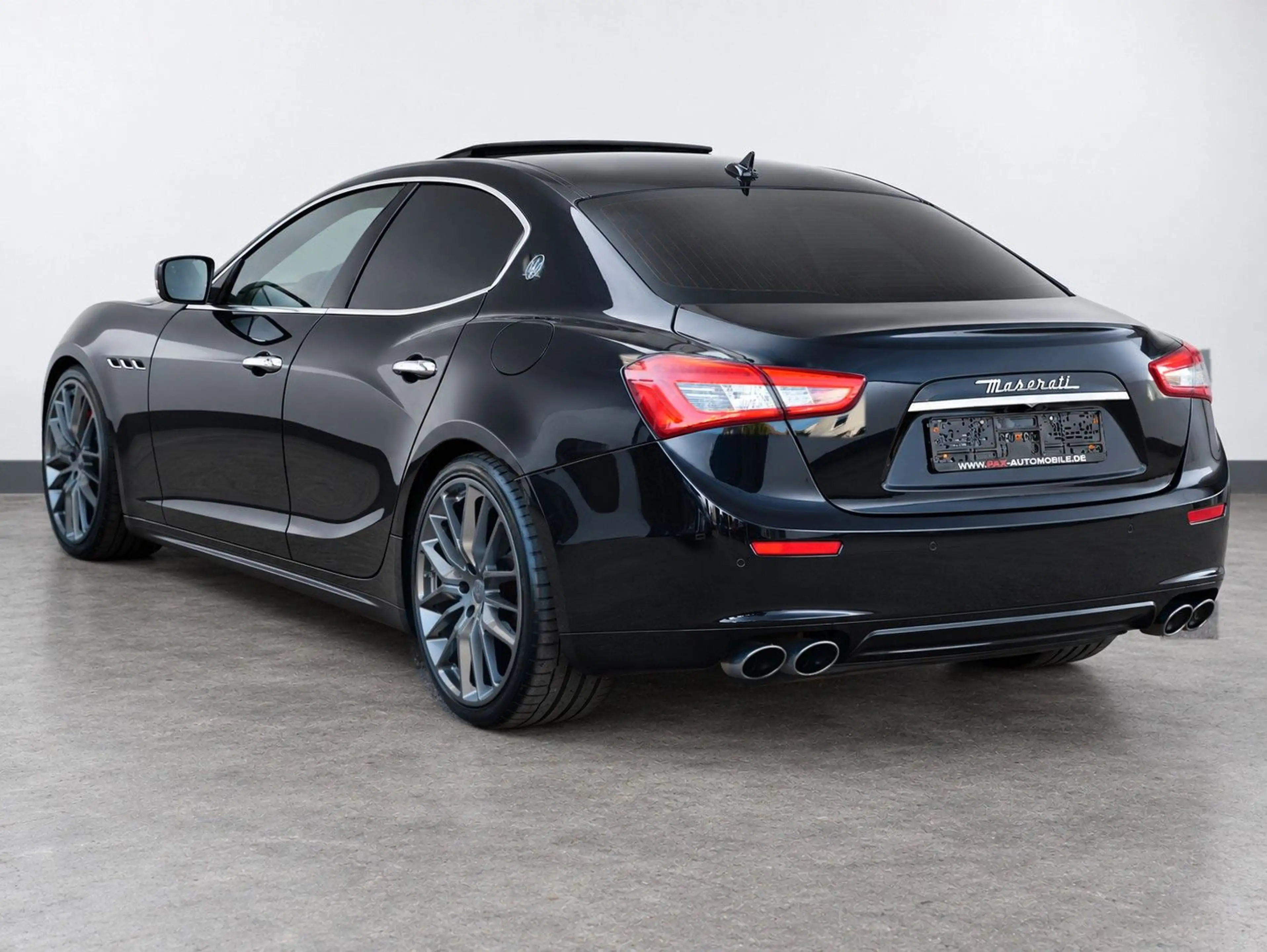 Maserati Ghibli 3.0 V6 Diesel ALCANTARA+MEMORY+21"+CAM — photo 5