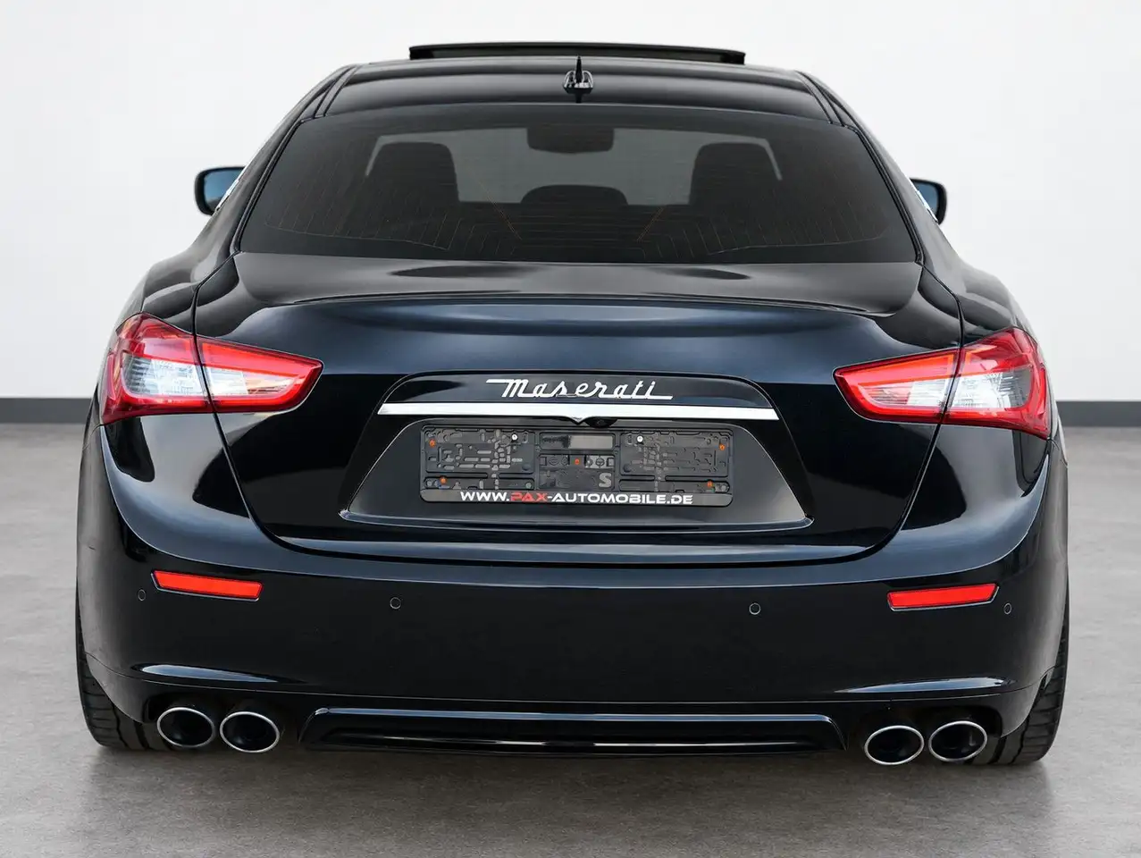 Maserati Ghibli 3.0 V6 Diesel | 275 ch | BVA | Jantes 21" | Sièges mémoire | Toit ouvrant | Caméra de recul | Régulateur adaptatif