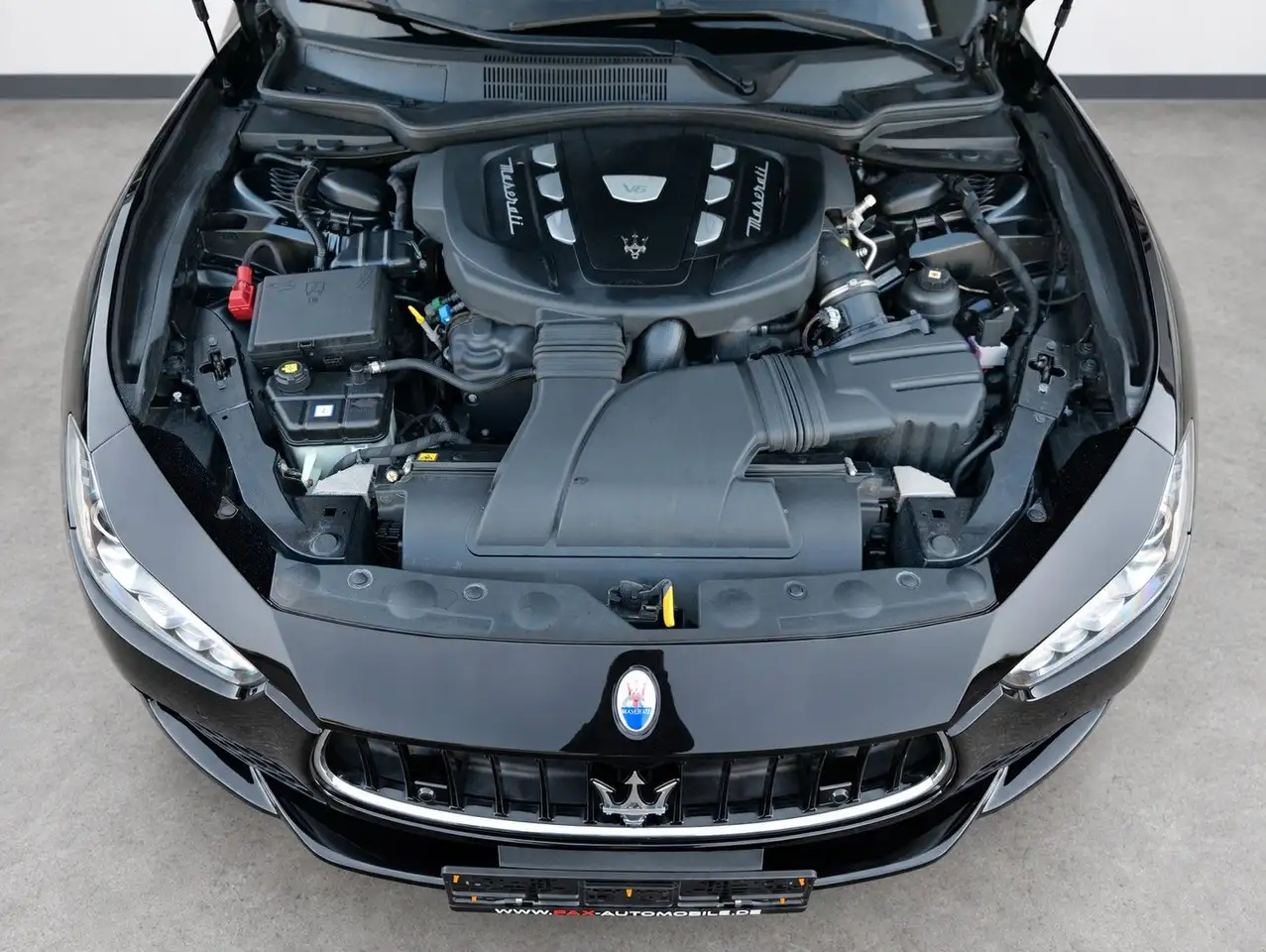 Maserati Ghibli 3.0 V6 Diesel | 275 ch | BVA | Jantes 21" | Sièges mémoire | Toit ouvrant | Caméra de recul | Régulateur adaptatif