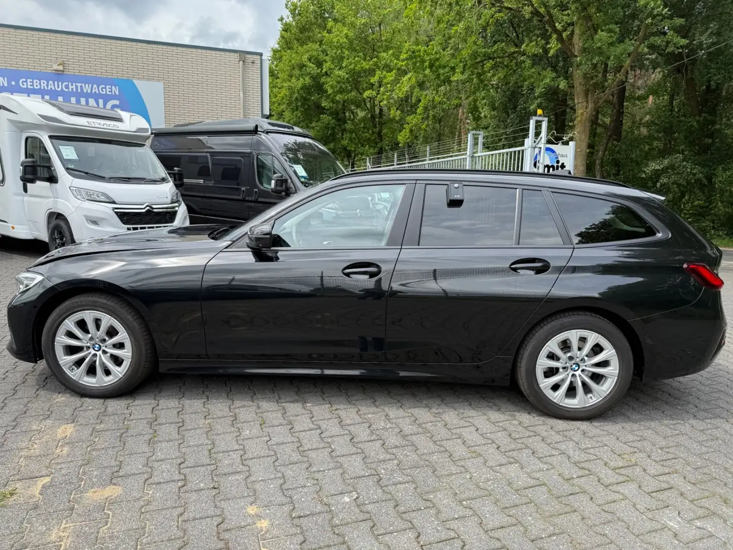 BMW 320 d xDrive Advantage *Head-Up*360°*LED*Memory Noir - 2