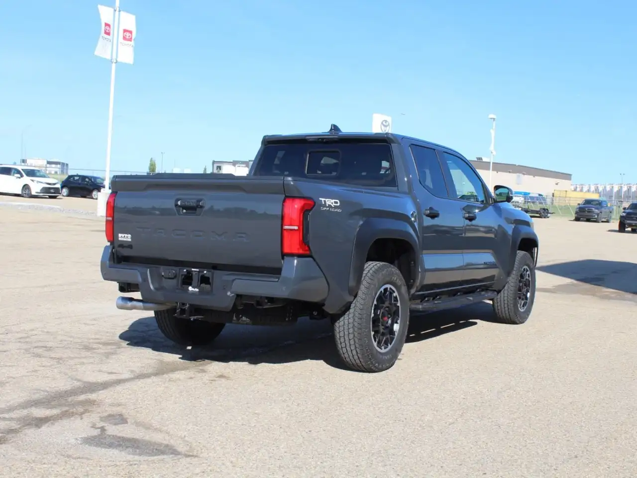 Toyota Tacoma снимка Toyota Tacoma