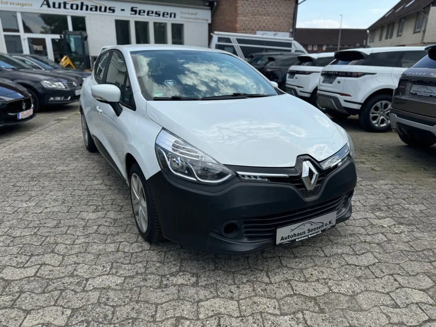 Renault Clio IV Dynamique*Navi*Tempomat* Weiß - 1