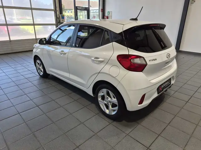 Hyundai I10 view 4