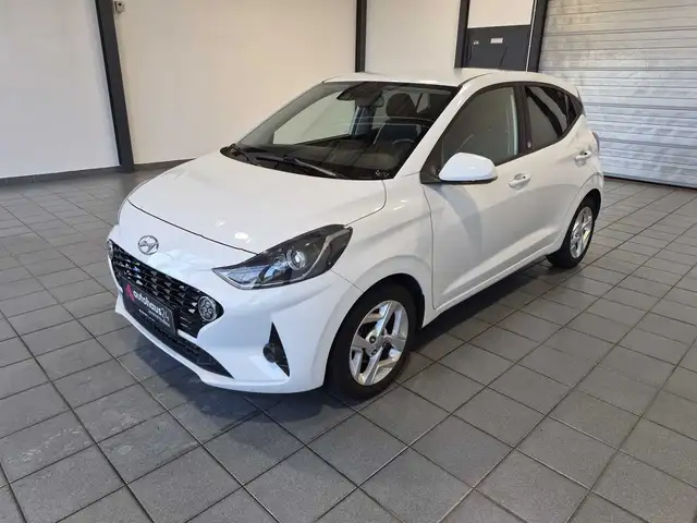 Hyundai I10 view 3