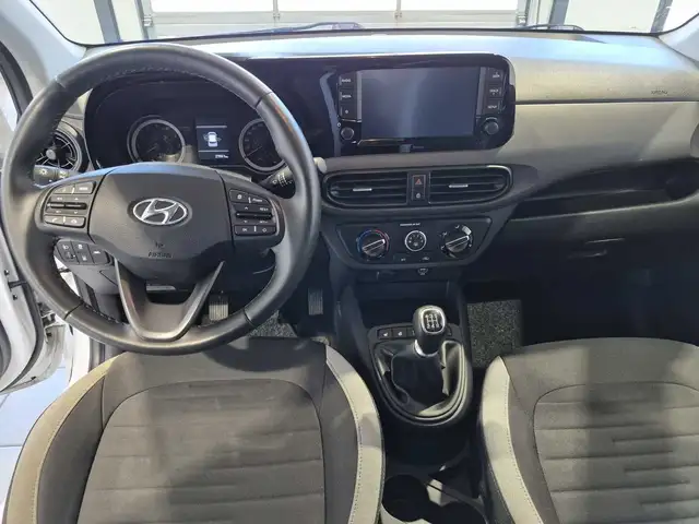 Hyundai I10 view 9