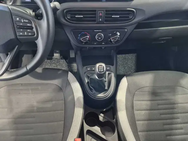 Hyundai I10 view 12