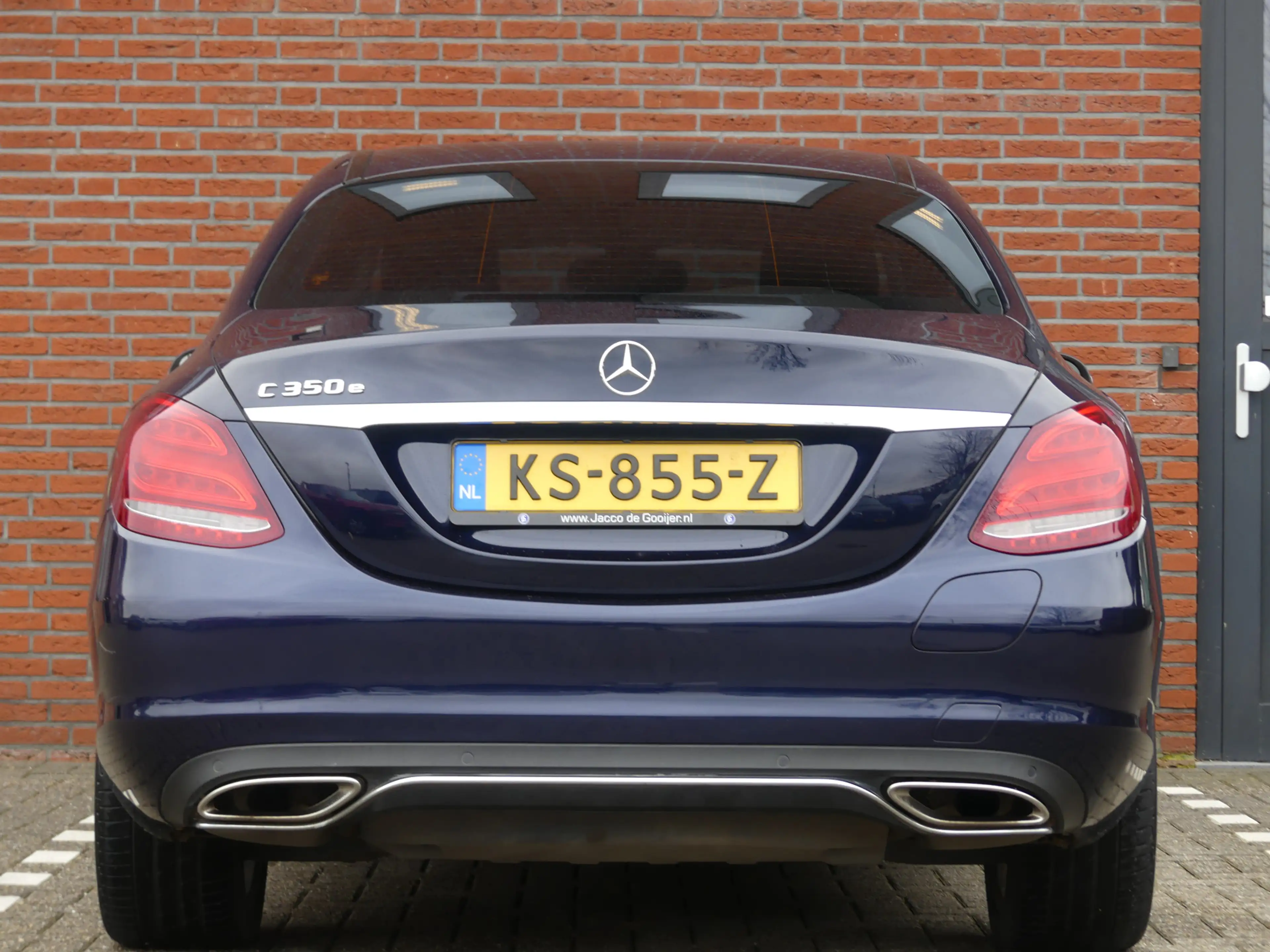 Mercedes-Benz C 350 e / Leer / Sportstoelen / 18inch — photo 21