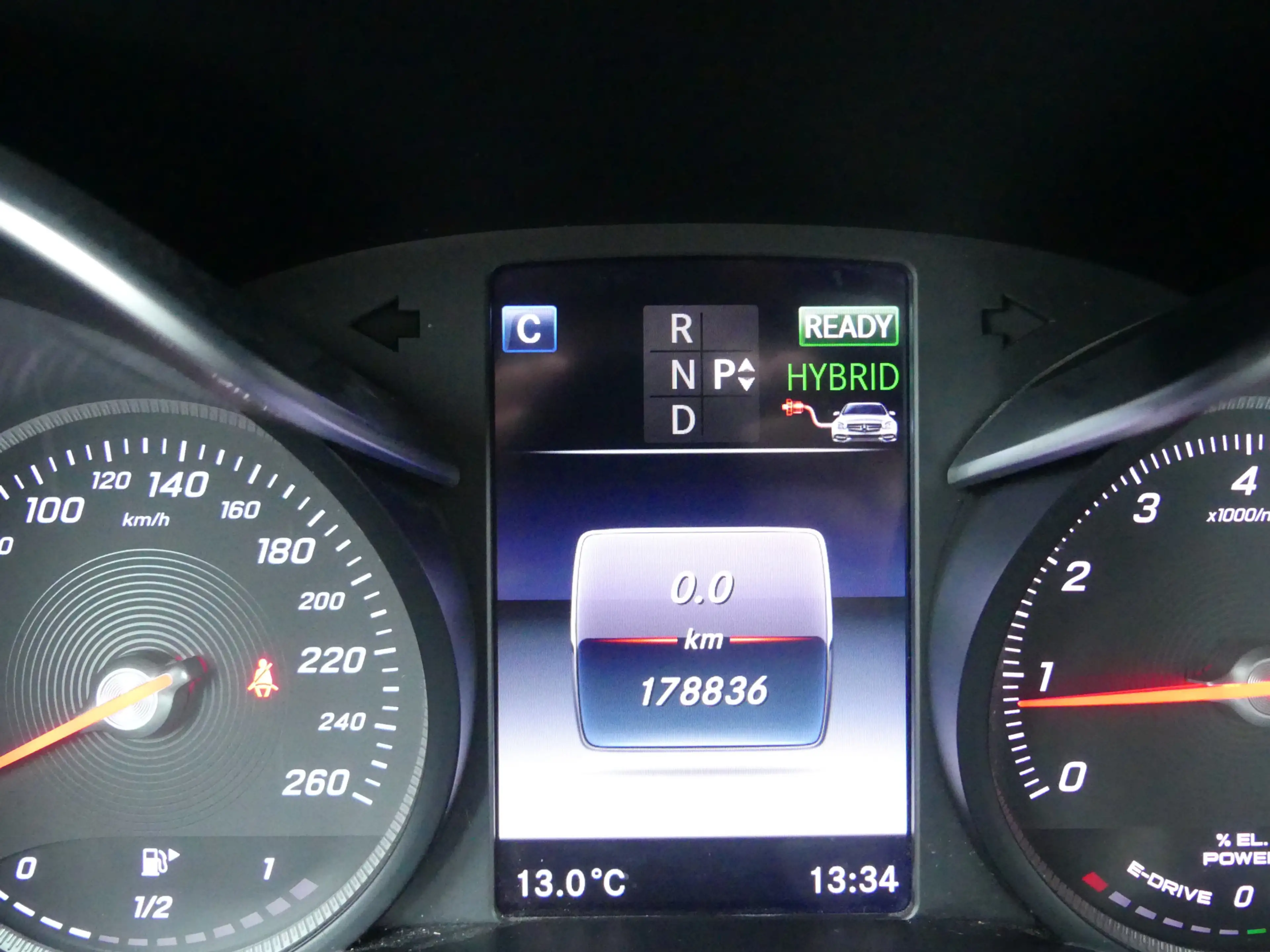 Mercedes-Benz C 350 e / Leer / Sportstoelen / 18inch — photo 15