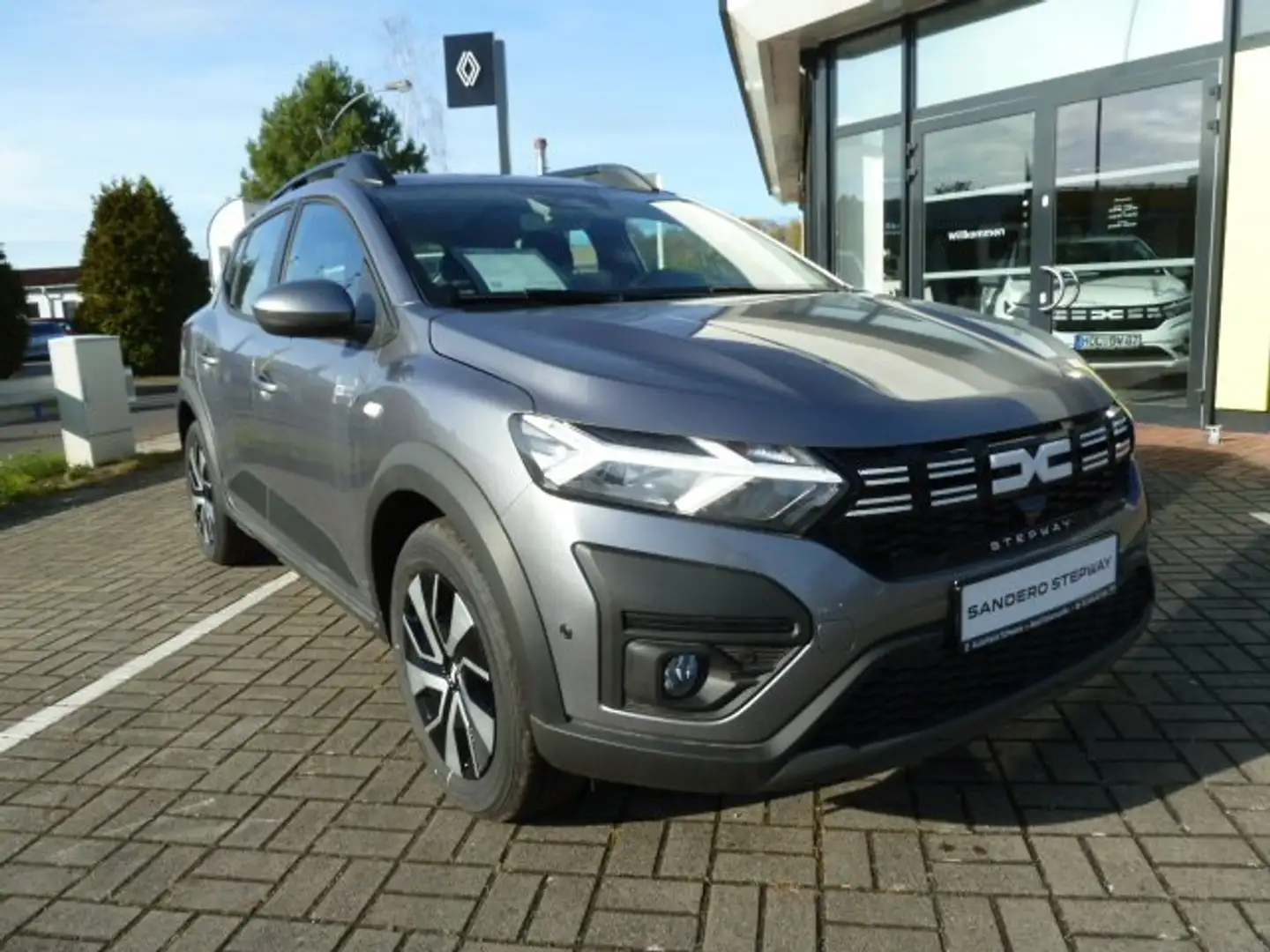Dacia Sandero Stepway Expression Gris - 1