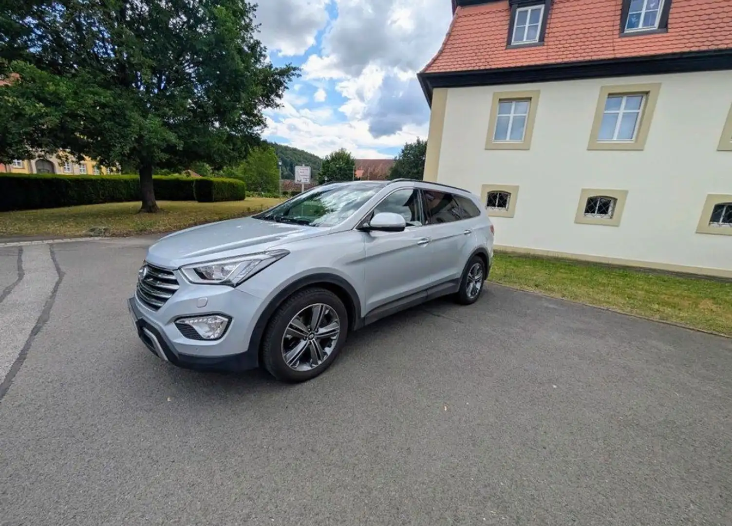 Hyundai Grand Santa Fe Grand Santa Fe 2.2 CRDI 4WD Automatik Premium Silber - 2